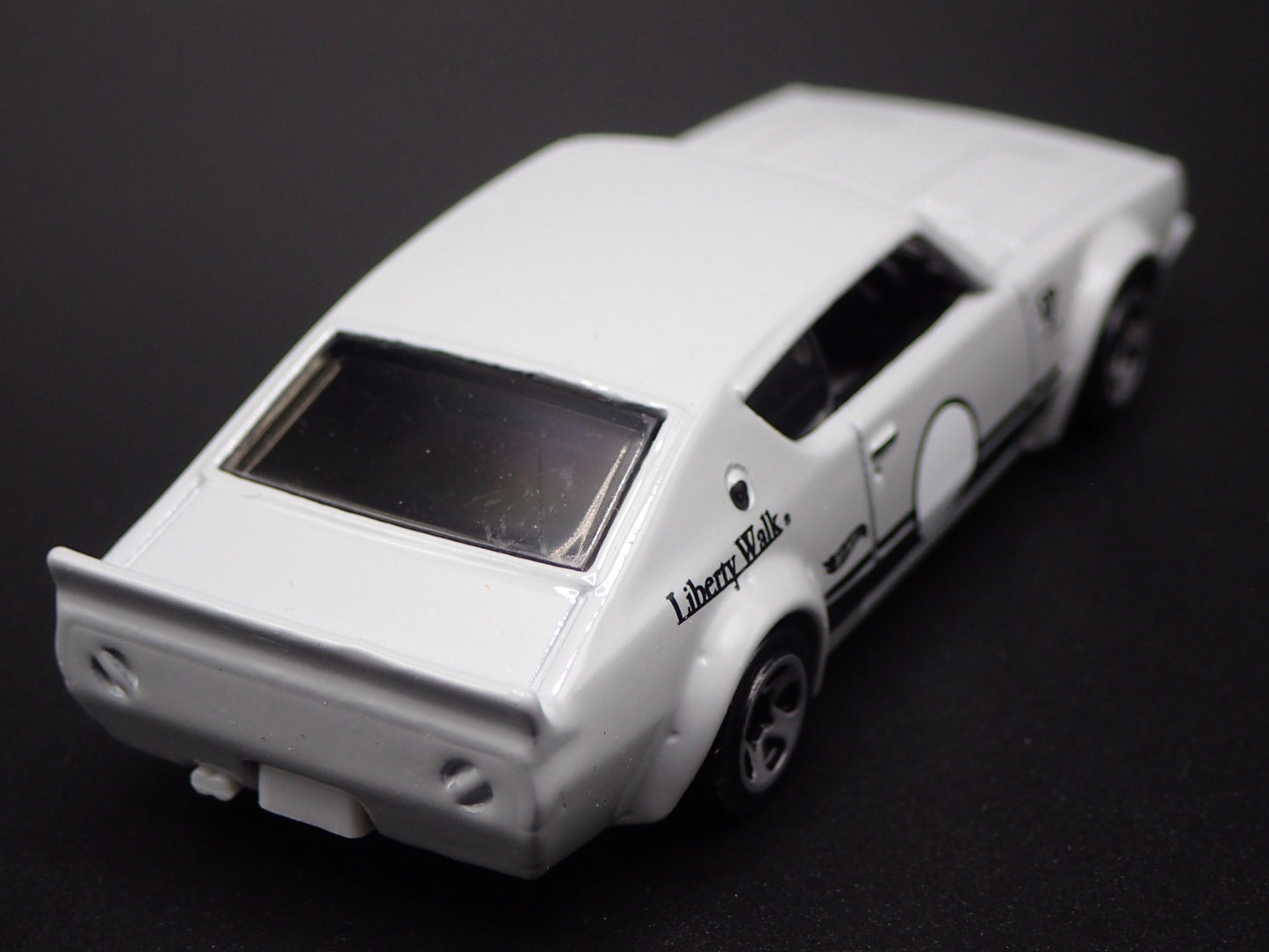 1972-1973 NISSAN SKYLINE 2000 GTR GRAY LBWK 1:64 SCALE DIORAMA DIECAST MODEL CAR