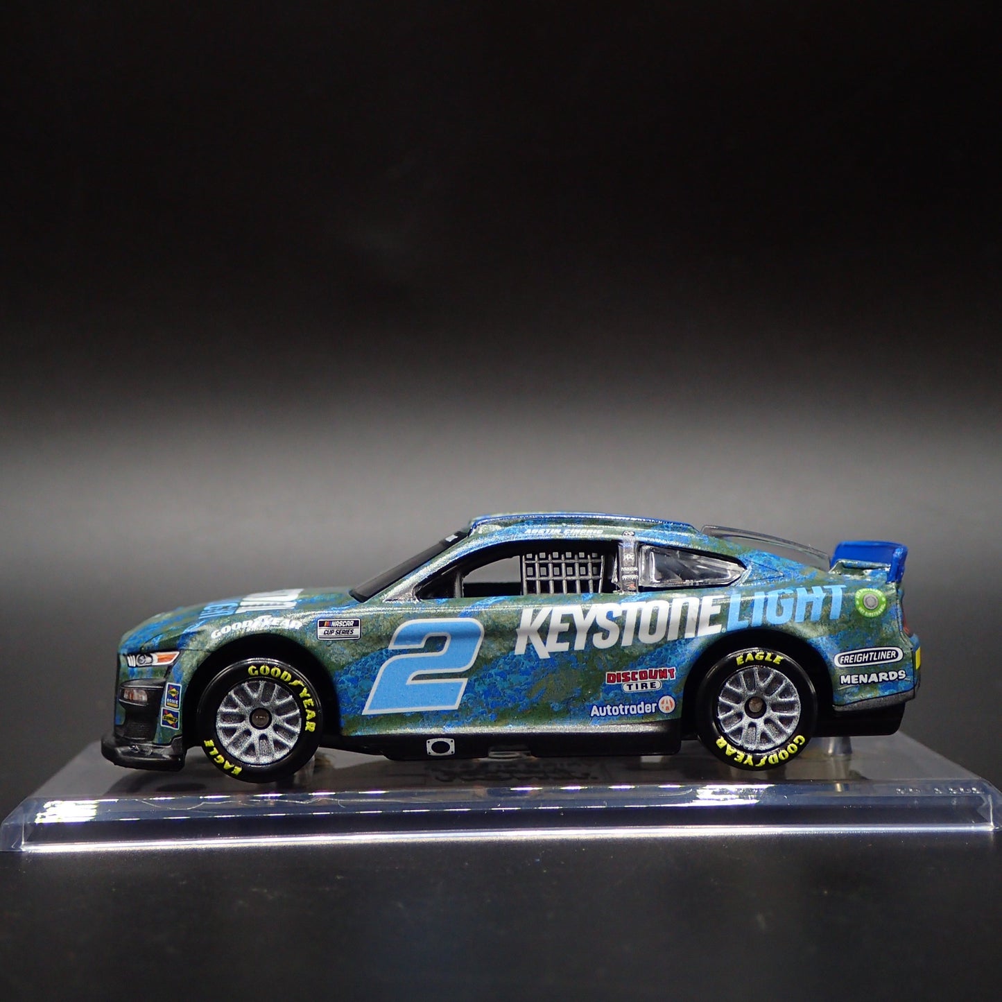 2022 FORD MUSTANG #2 AUSTIN CINDRIC KEYSTONE LIGHT NASCAR 1:64 SCALE DIECAST CAR