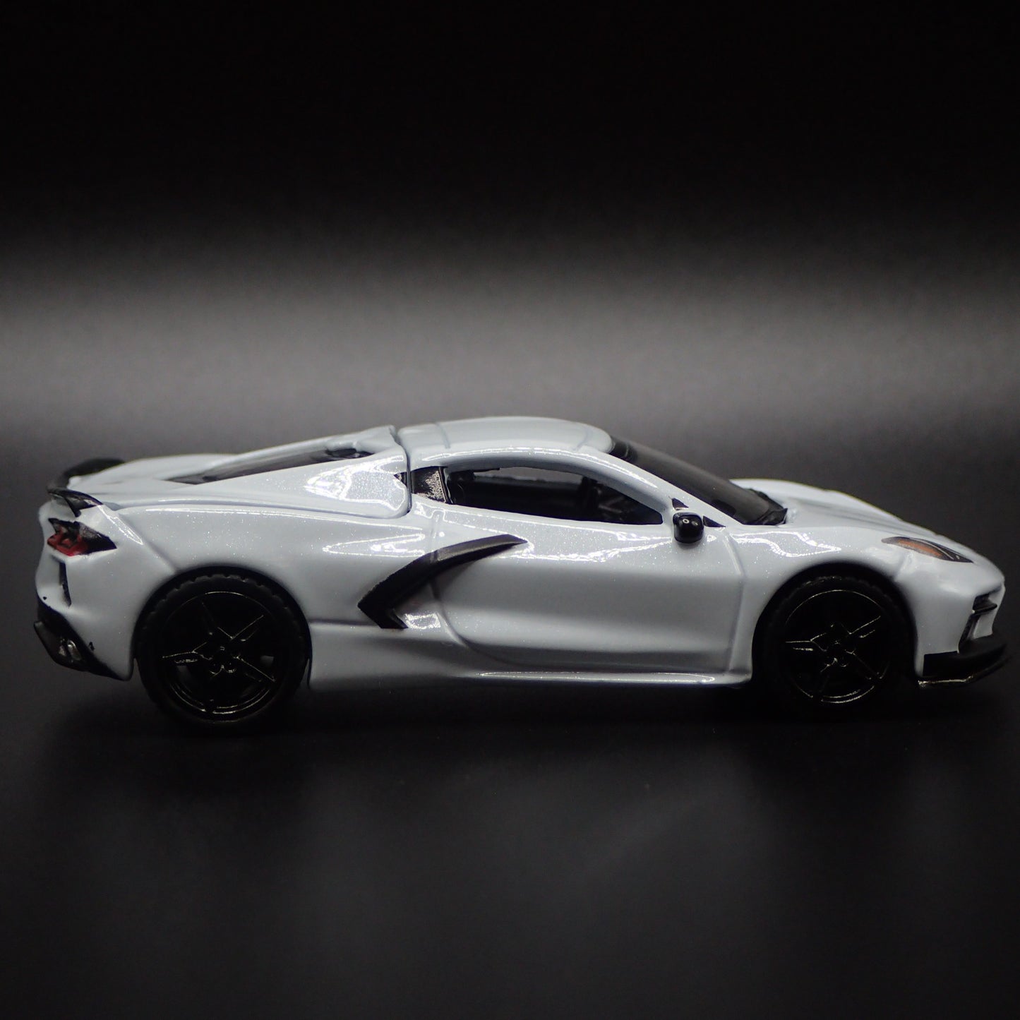 2020-2025 CHEVY CHEVROLET CORVETTE STINGRAY C8 1:64 SCALE DIECAST MODEL CAR