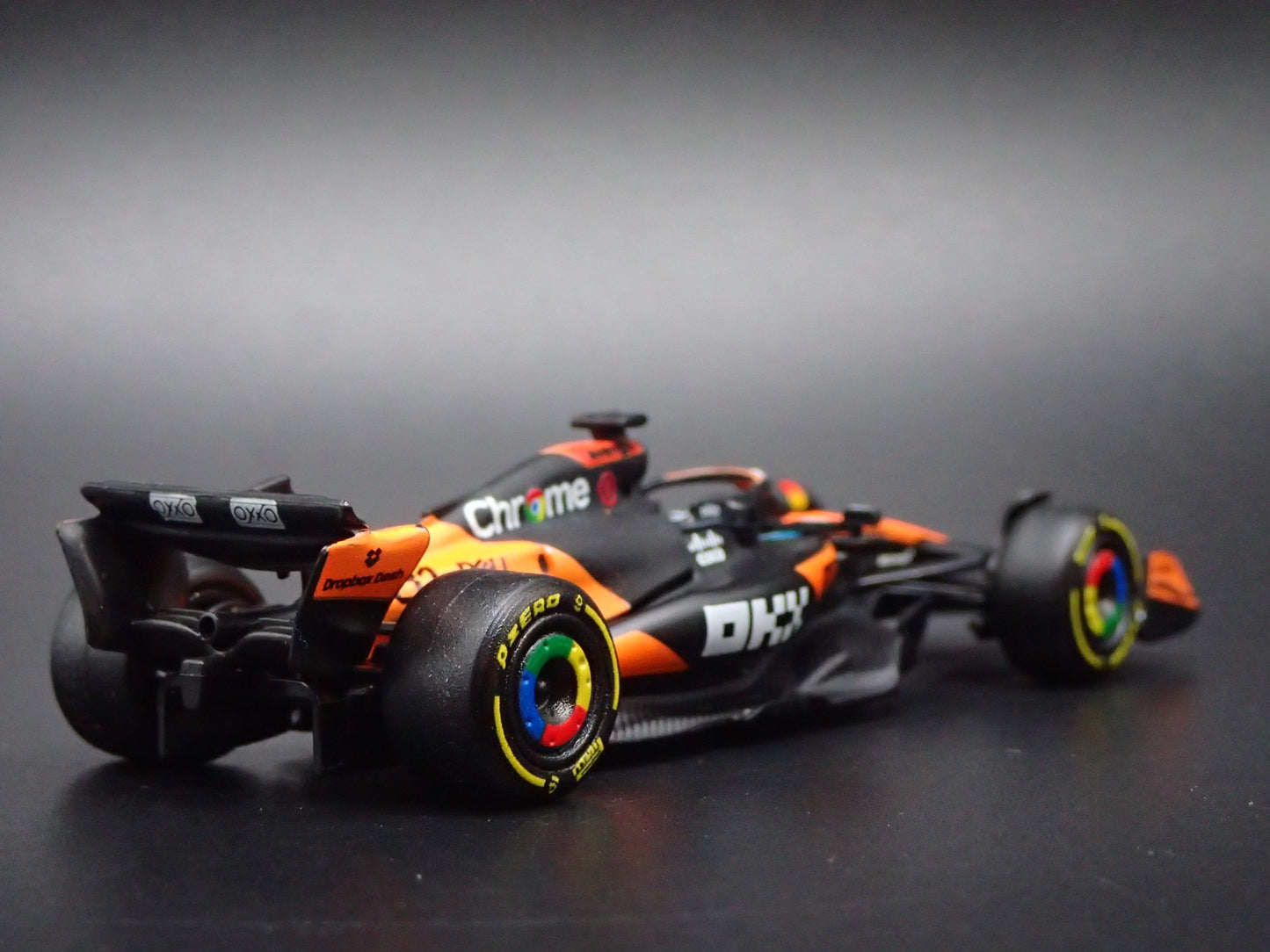 MCLAREN MCL39 #81 2025 OSCAR PIASTRI F1 AUSTRALIAN 1:64 SCALE DIECAST MODEL CAR
