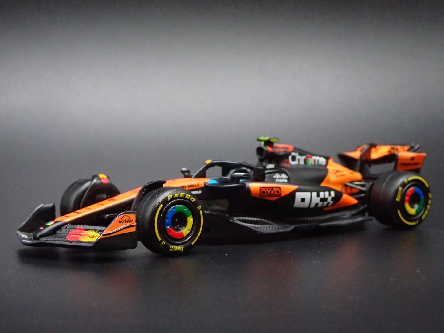 MCLAREN MCL39 #4 2025 LANDO NORRIS F1 AUSTRALIAN GP 1:64 SCALE DIECAST MODEL CAR