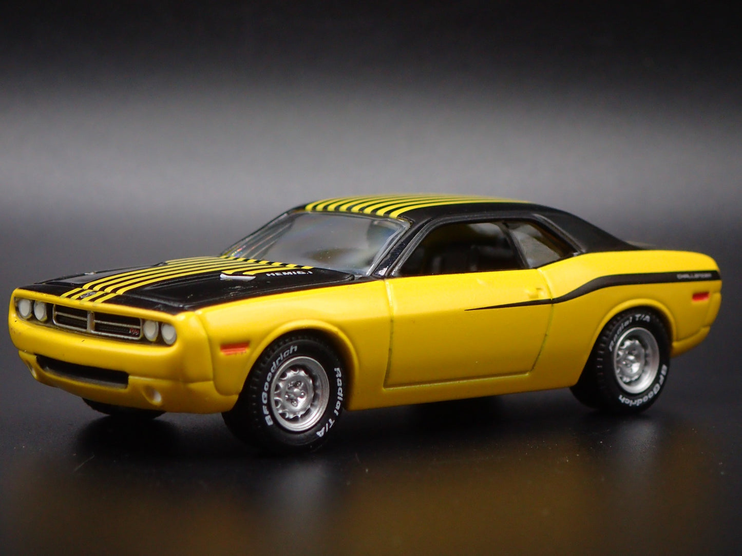 2008-2023 DODGE CHALLENGER YELLOW 1/64 SCALE DIORAMA DIECAST MODEL CAR