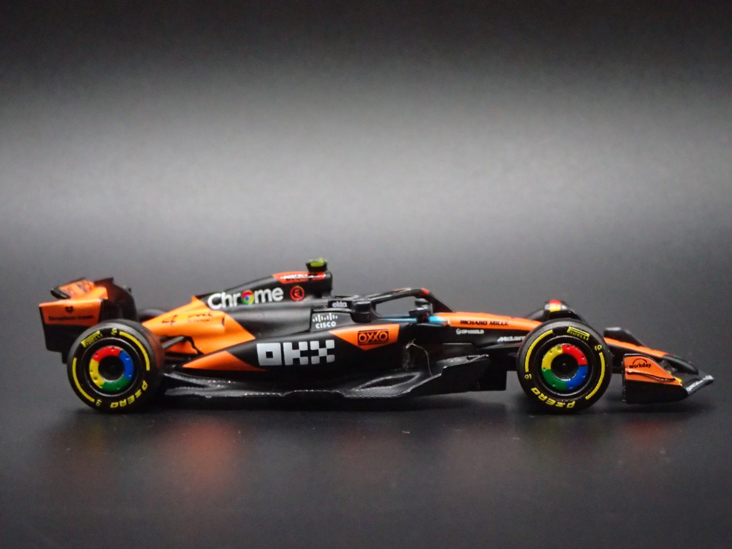 MCLAREN MCL39 #4 2025 LANDO NORRIS F1 AUSTRALIAN GP 1:64 SCALE DIECAST MODEL CAR