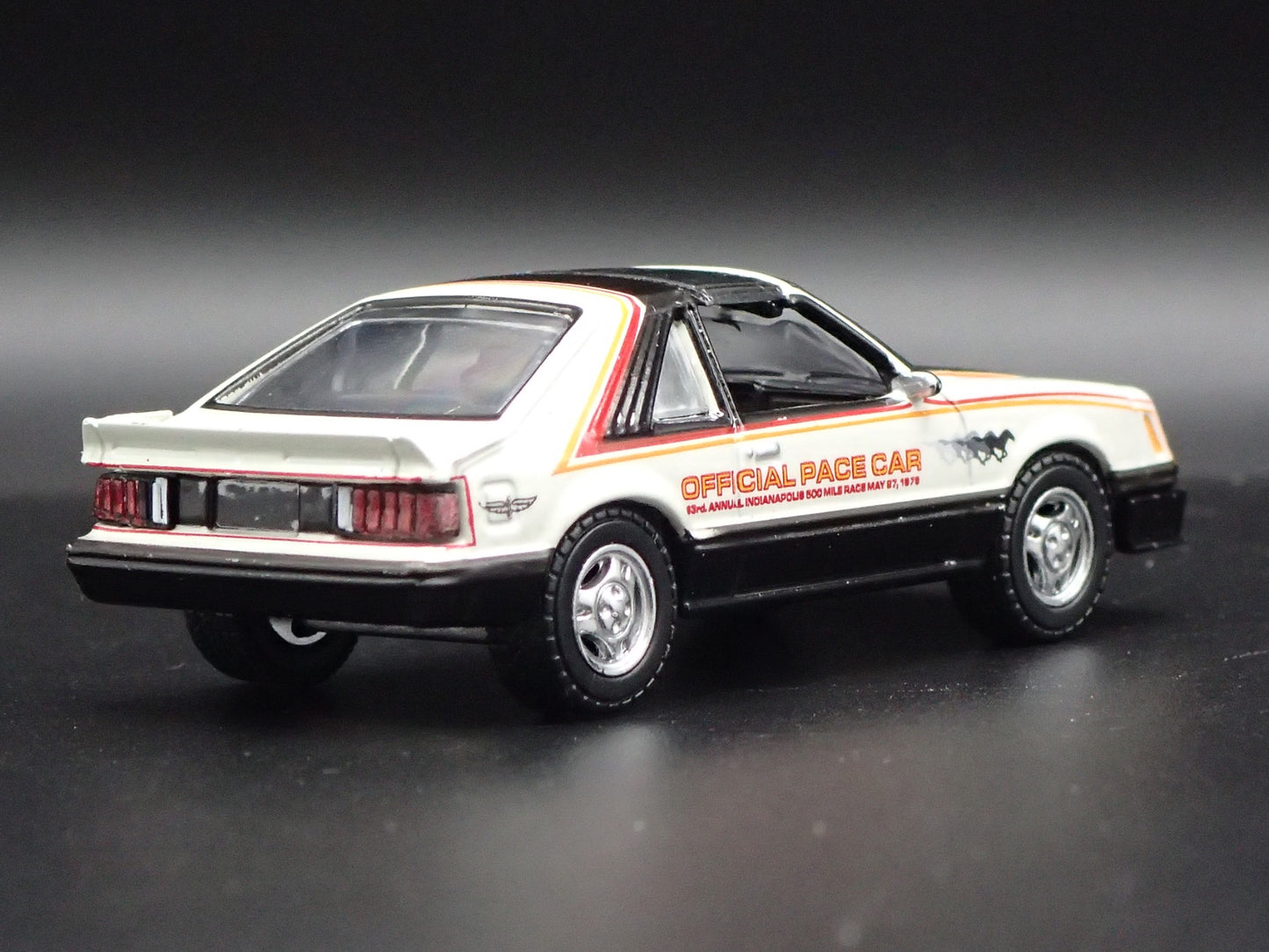 1979 79 FORD MUSTANG PACE CAR INDIANAPOLIS 500 RARE 1:64 SCALE DIECAST MODEL CAR
