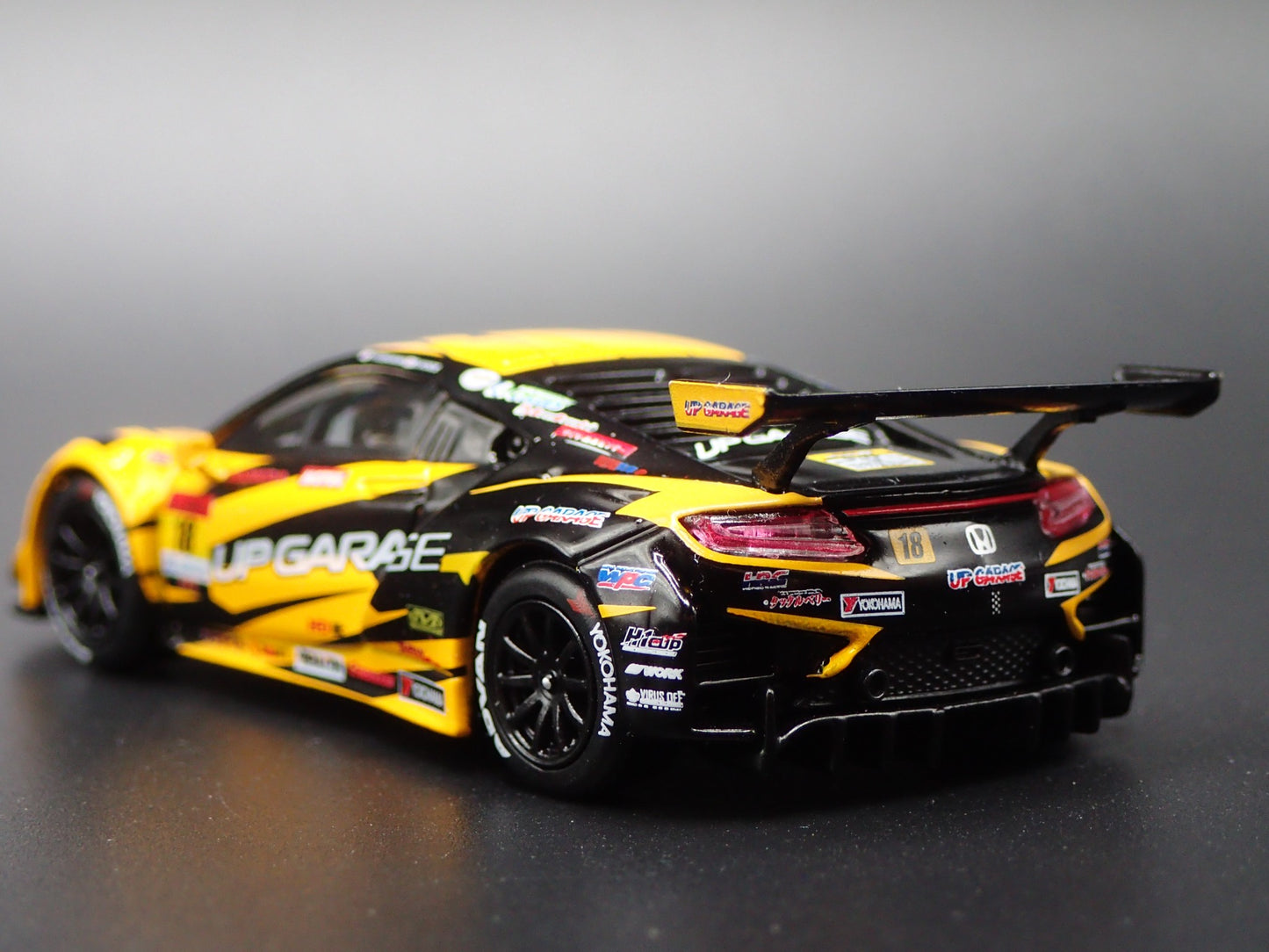 HONDA NSX GT3 EVO22 #18 SUPER CAR 2023 GT SERIES 1:64 SCALE DIECAST MODEL CAR