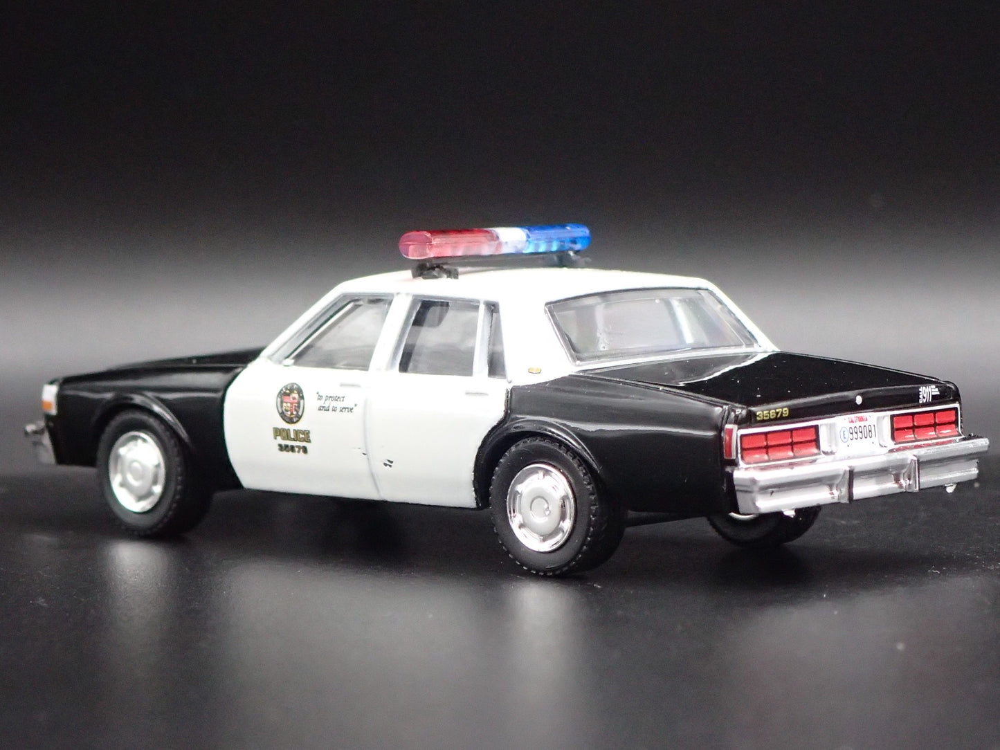 1987 87 CHEVY CHEVROLET CAPRICE LAPD, CA 1/64 SCALE DIORAMA DIECAST MODEL CAR