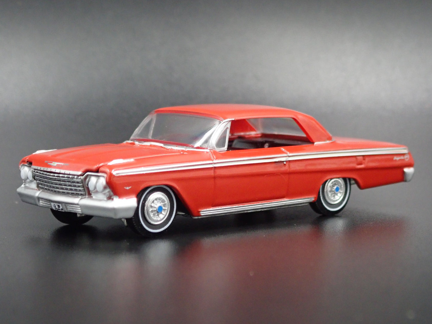 1962 62 CHEVY CHEVROLET IMPALA 1:64 SCALE COLLECTIBLE DIORAMA DIECAST MODEL CAR
