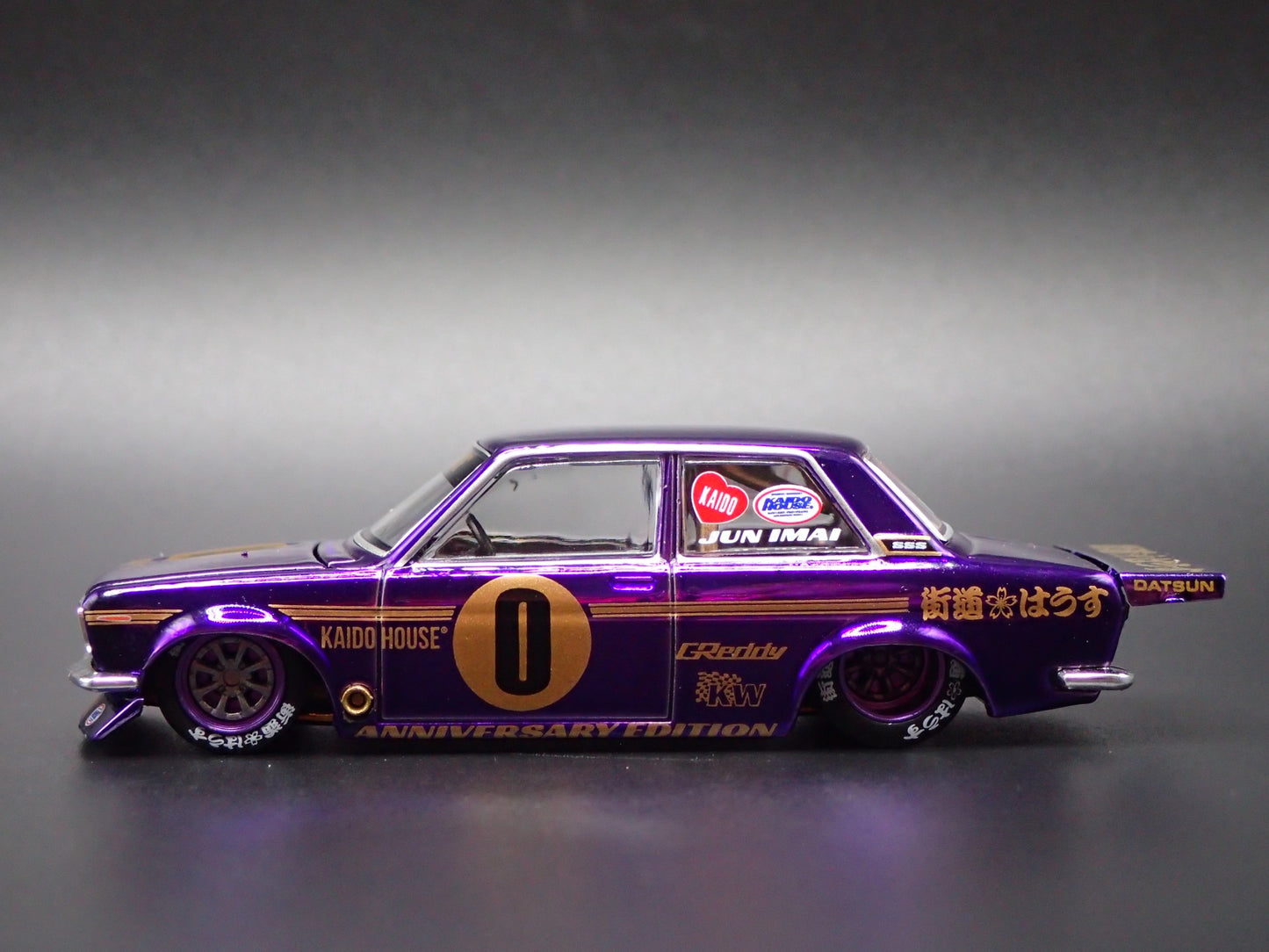 1967-1972 DATSUN 510 PRO STREET KAIDO HOUSE PURPLE 1:64 SCALE DIECAST MODEL CAR