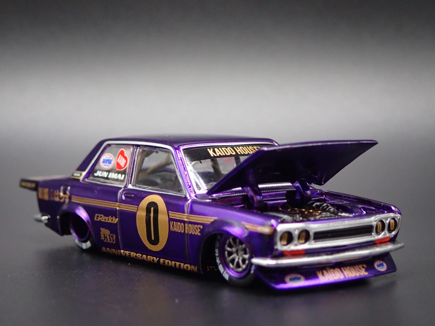 1967-1972 DATSUN 510 PRO STREET KAIDO HOUSE PURPLE 1:64 SCALE DIECAST MODEL CAR