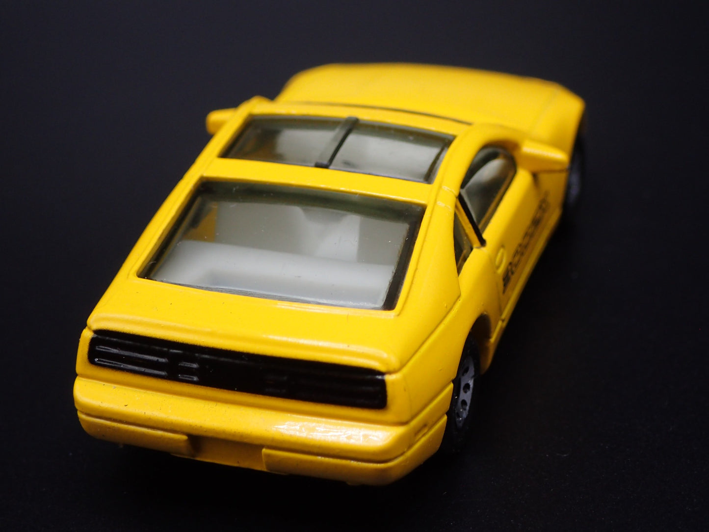1989-2000 NISSAN FAIRLADY 300ZX YELLOW 1:64 SCALE DIORAMA DIECAST MODEL CAR