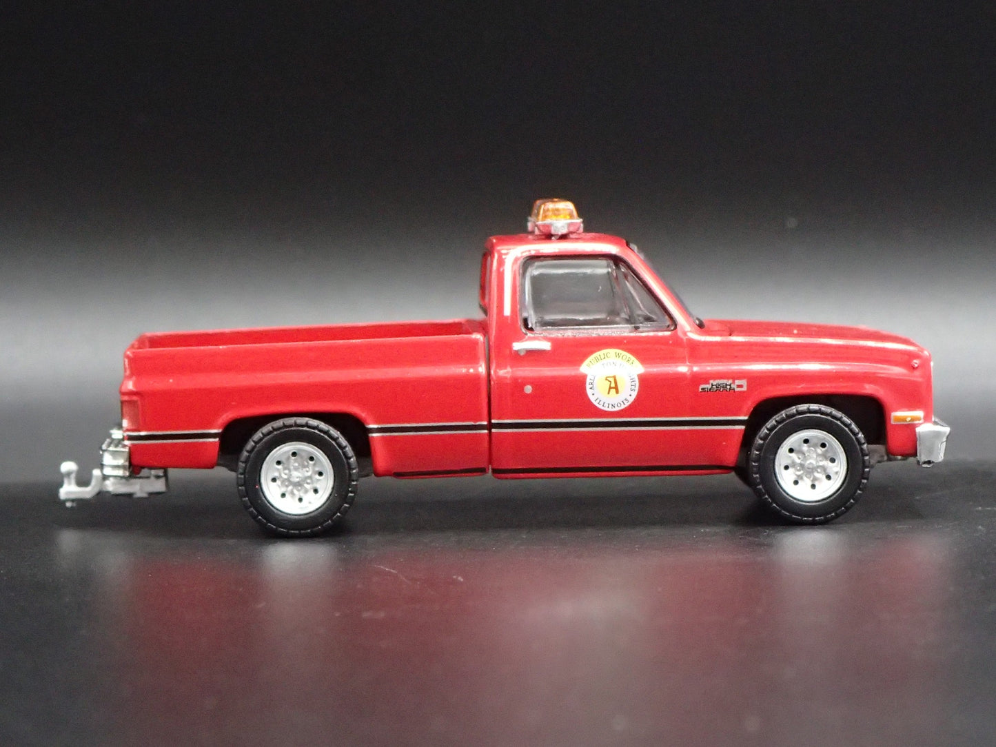 1987 87 GMC HIGH SIERRA IL PUBLIC WORKS SQUAREBODY 1/64 SCALE DIECAST MODEL CAR