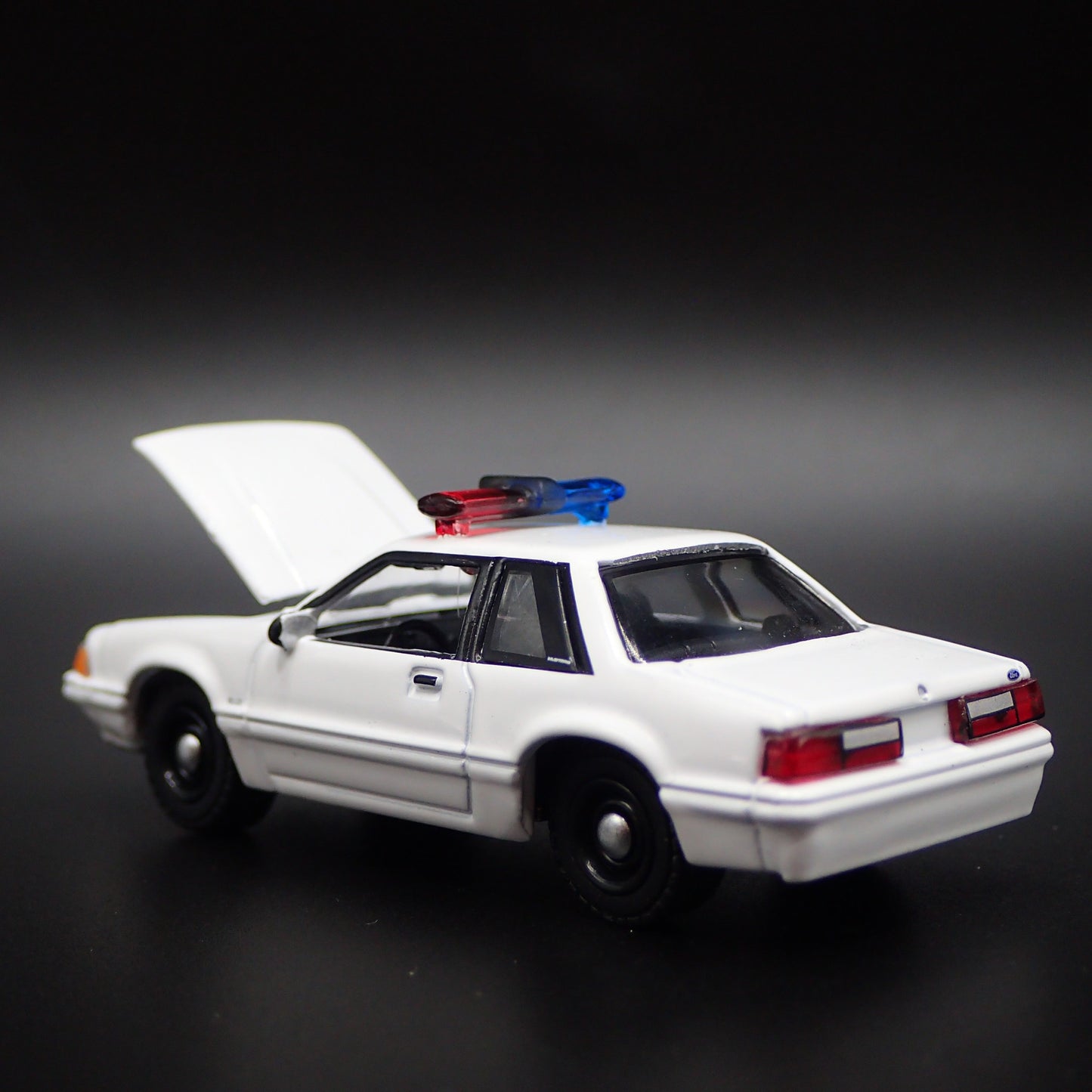 1987-1993 FORD MUSTANG SSP POLICE NOTCHBACK FOXBODY 1:64 SCALE DIECAST MODEL CAR