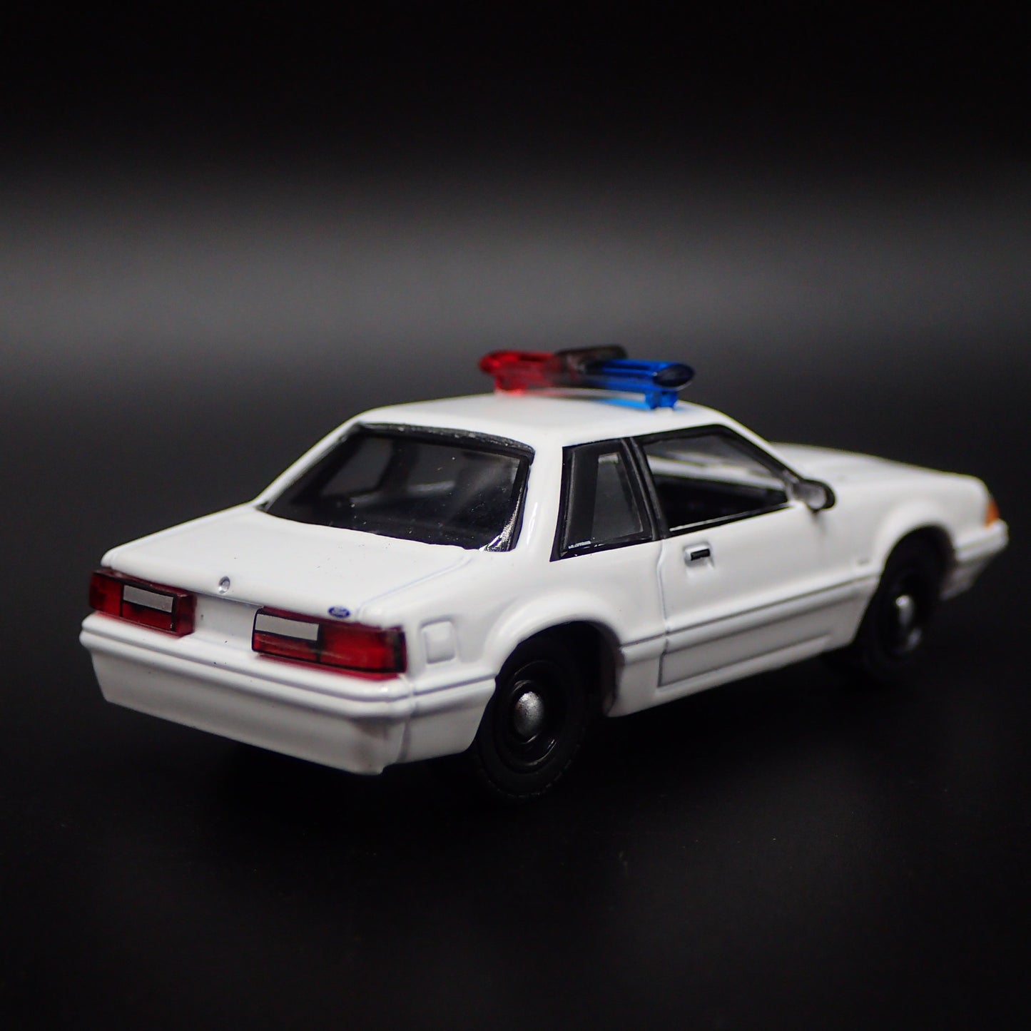 1987-1993 FORD MUSTANG SSP POLICE NOTCHBACK FOXBODY 1:64 SCALE DIECAST MODEL CAR