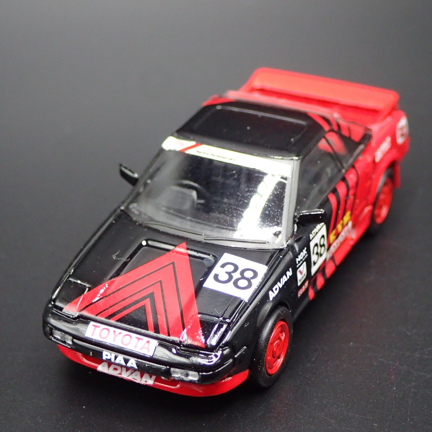 1984-1989 TOYOTA MR2 MK1 ADVAN 1/64 SCALE COLLECTIBLE DIORAMA DIECAST MODEL CAR