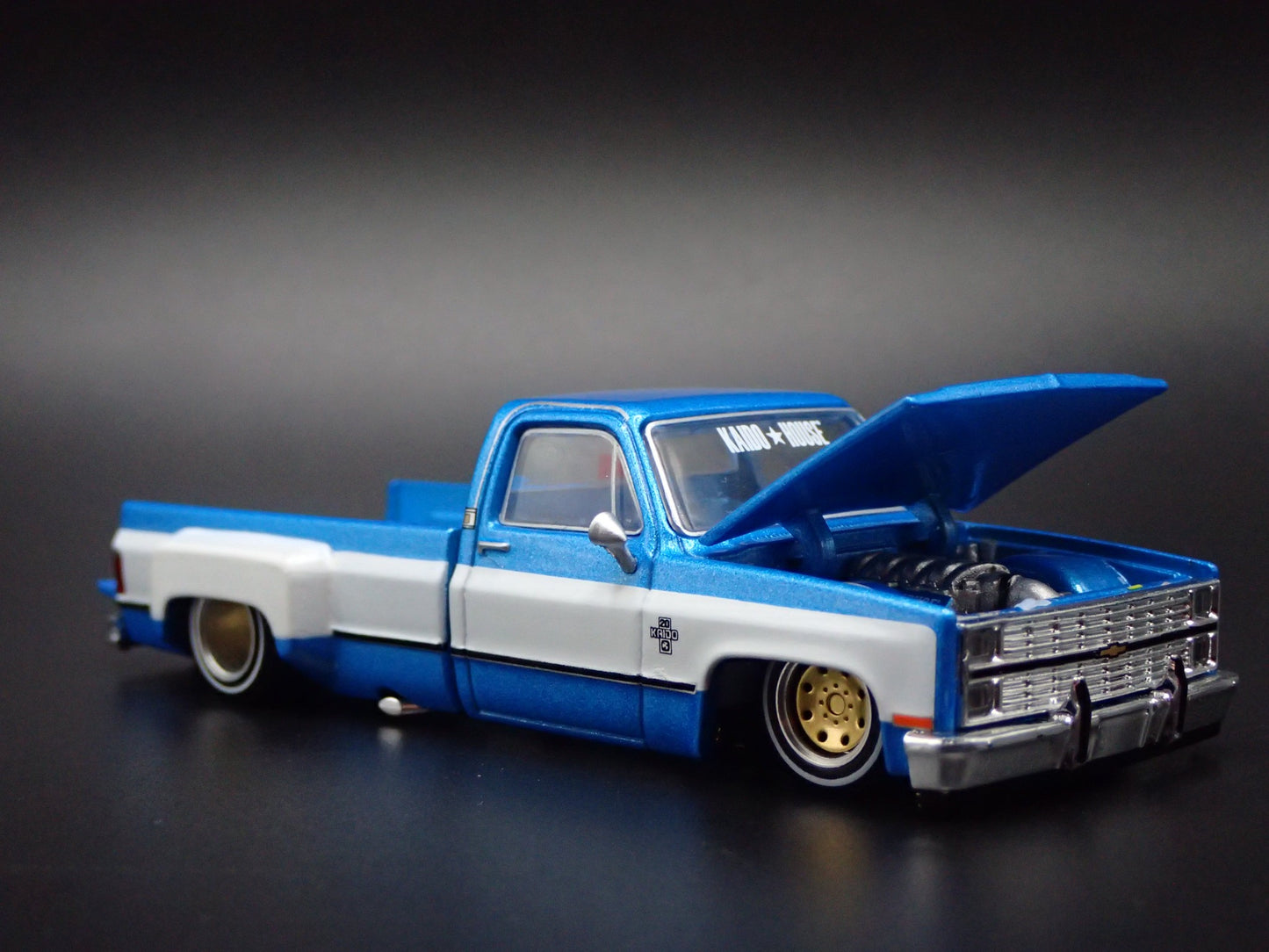 CHEVROLET SILVERADO DUALLY KAIDO SQUAREBODY TRUCK BLUE 1/64 DIECAST MODEL CAR