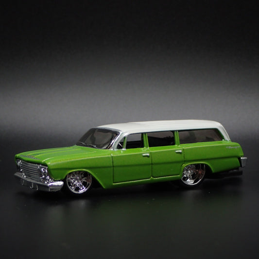 1962 62 CHEVY CHEVROLET BISCAYNE WAGON W HITCH RARE 1:64 SCALE DIECAST MODEL CAR