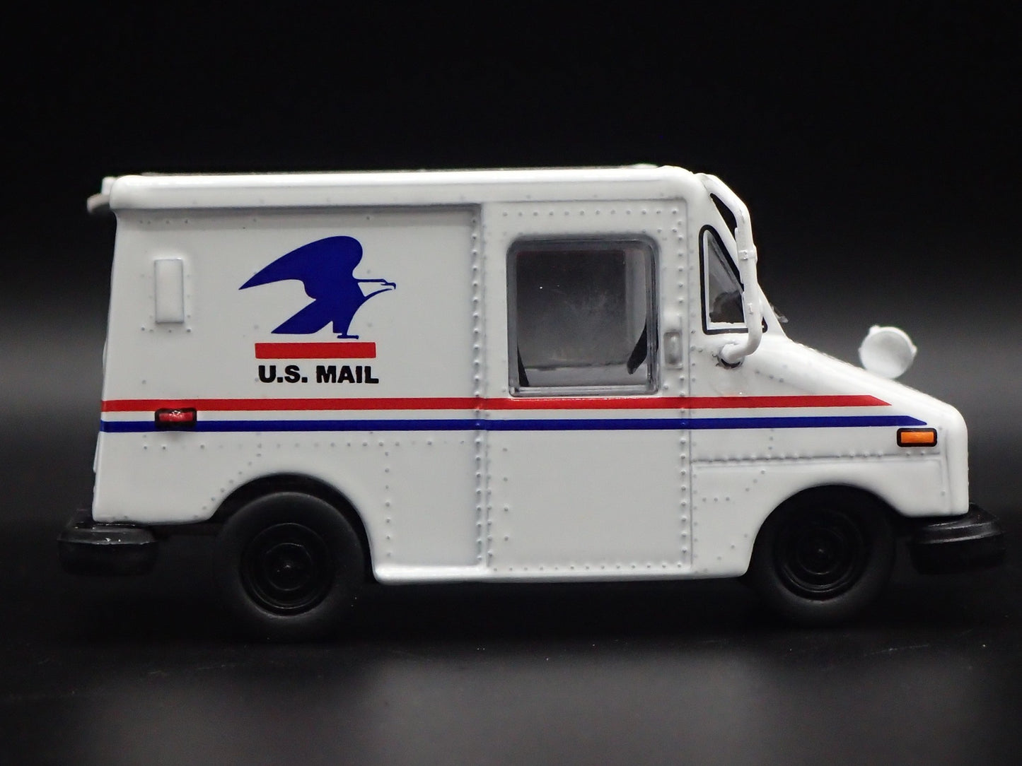 USPS UNITED STATES POSTAL SERVICE DELIVERY TRUCK LLV 1:64 SCALE DIECAST MODEL