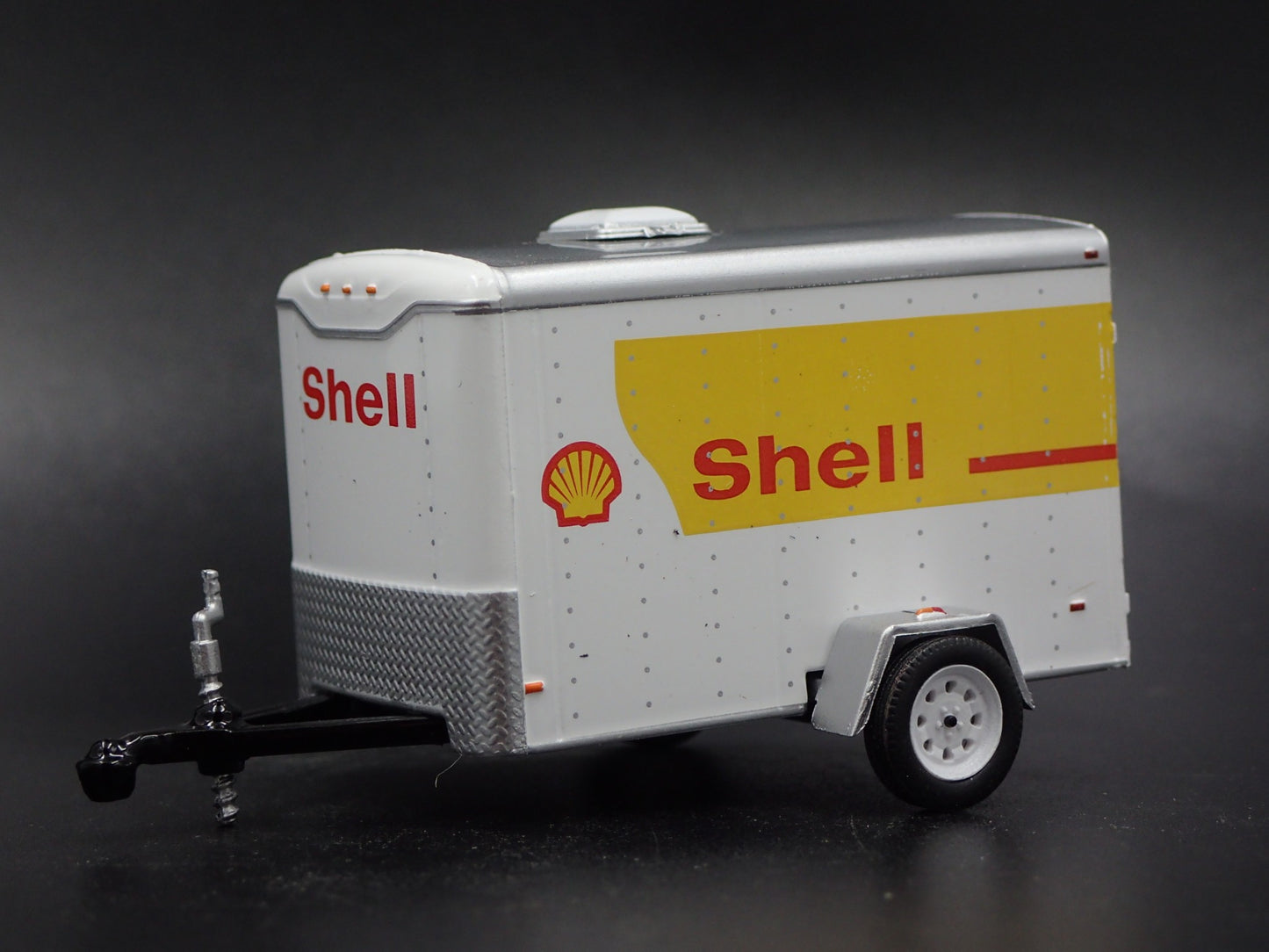SHELL OIL SMALL CARGO TRAILER W OPENING DOOR RARE 1:64 SCALE DIORAMA MODEL CAR
