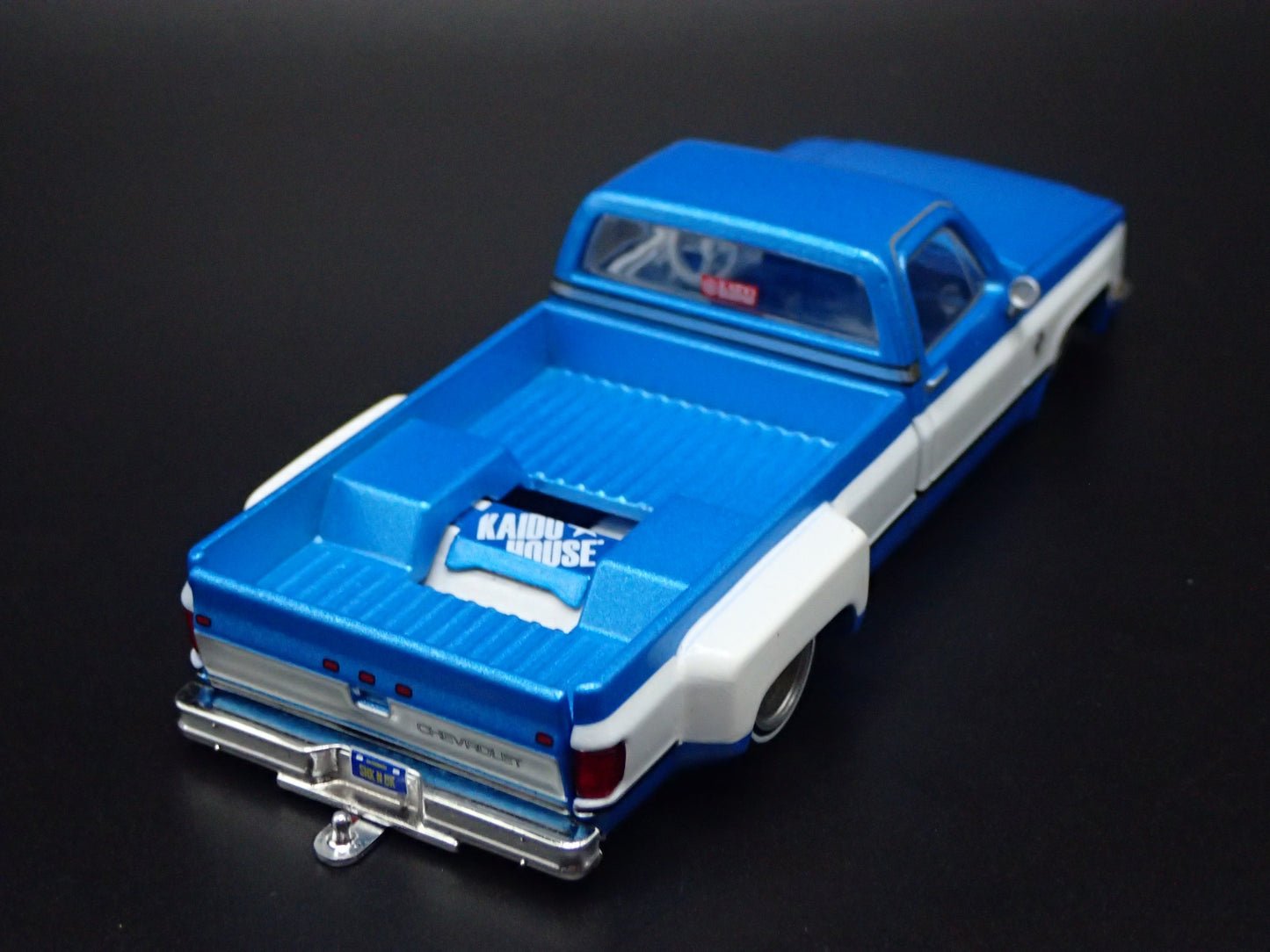 CHEVROLET SILVERADO DUALLY KAIDO SQUAREBODY TRUCK BLUE 1/64 DIECAST MODEL CAR