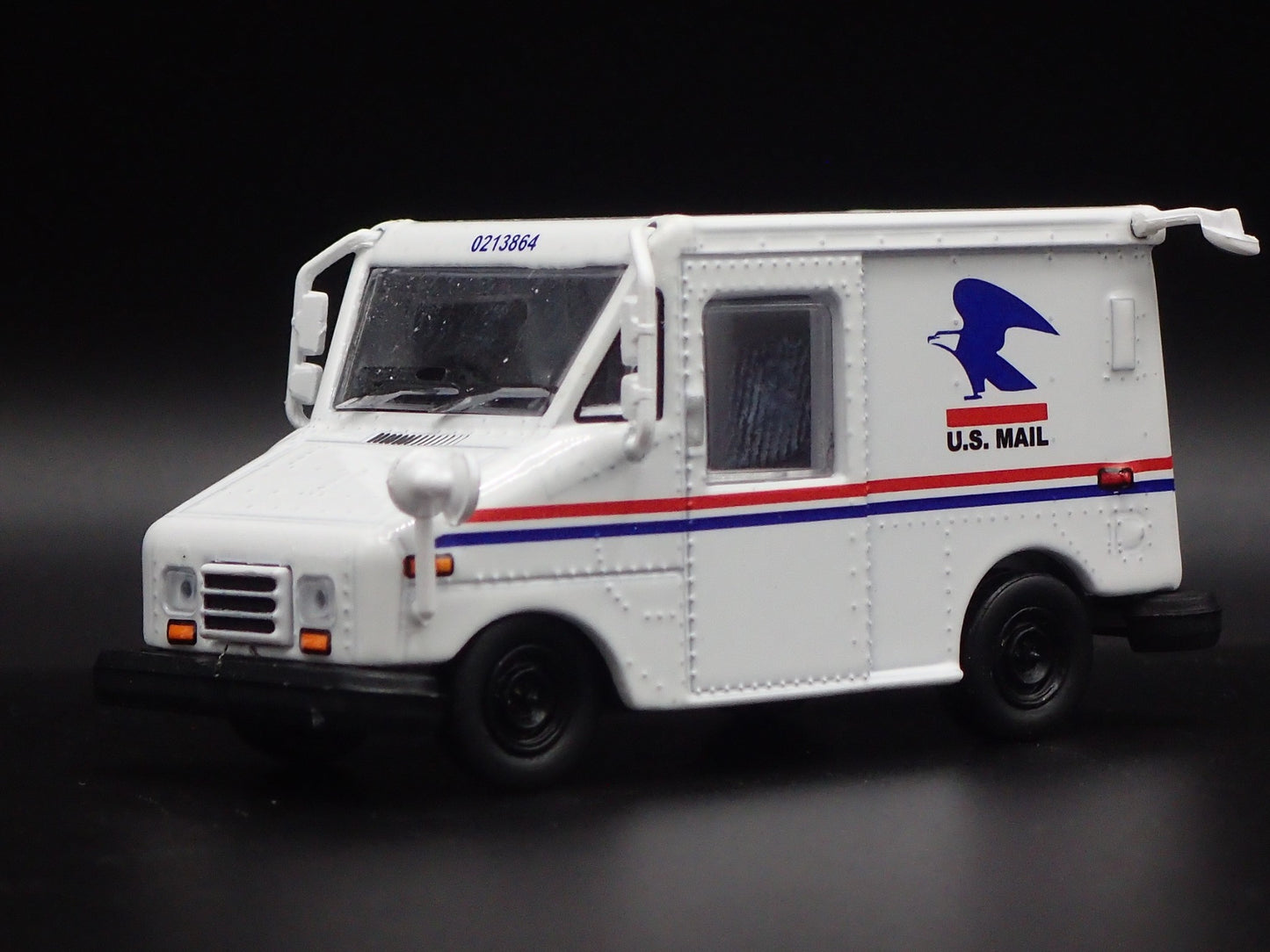 USPS UNITED STATES POSTAL SERVICE DELIVERY TRUCK LLV 1:64 SCALE DIECAST MODEL