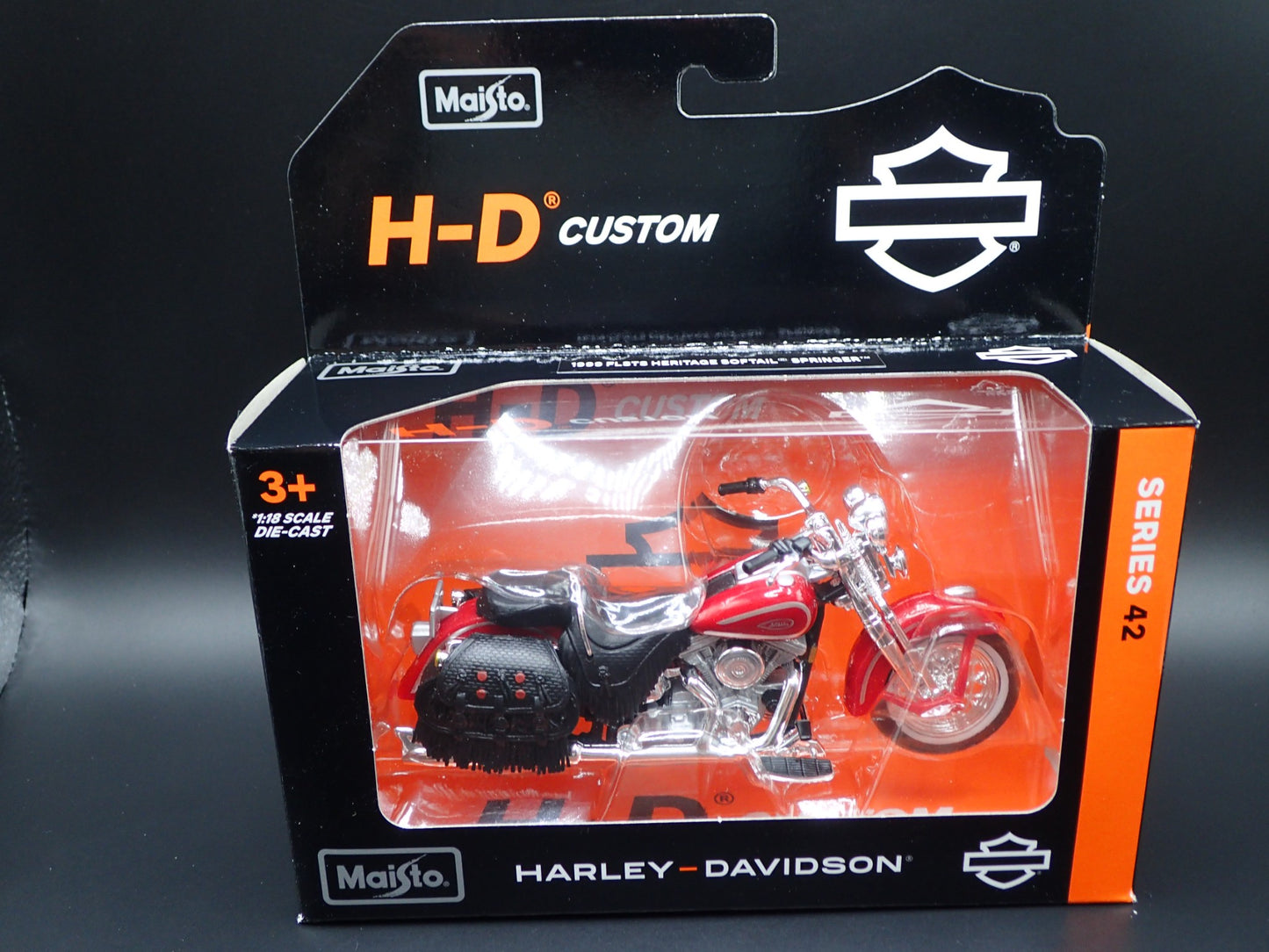 1999 FLSTS HERITAGE SOFTAIL SPRINGER HARLEY DAVIDSON MOTORCYCLE MAISTO 42 1/18