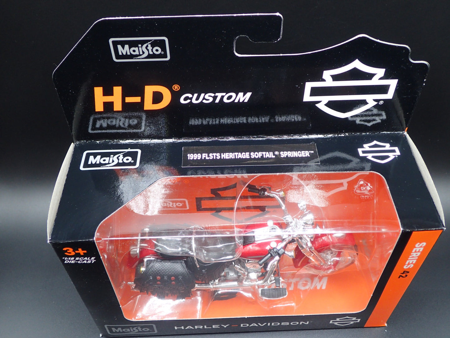 1999 FLSTS HERITAGE SOFTAIL SPRINGER HARLEY DAVIDSON MOTORCYCLE MAISTO 42 1/18