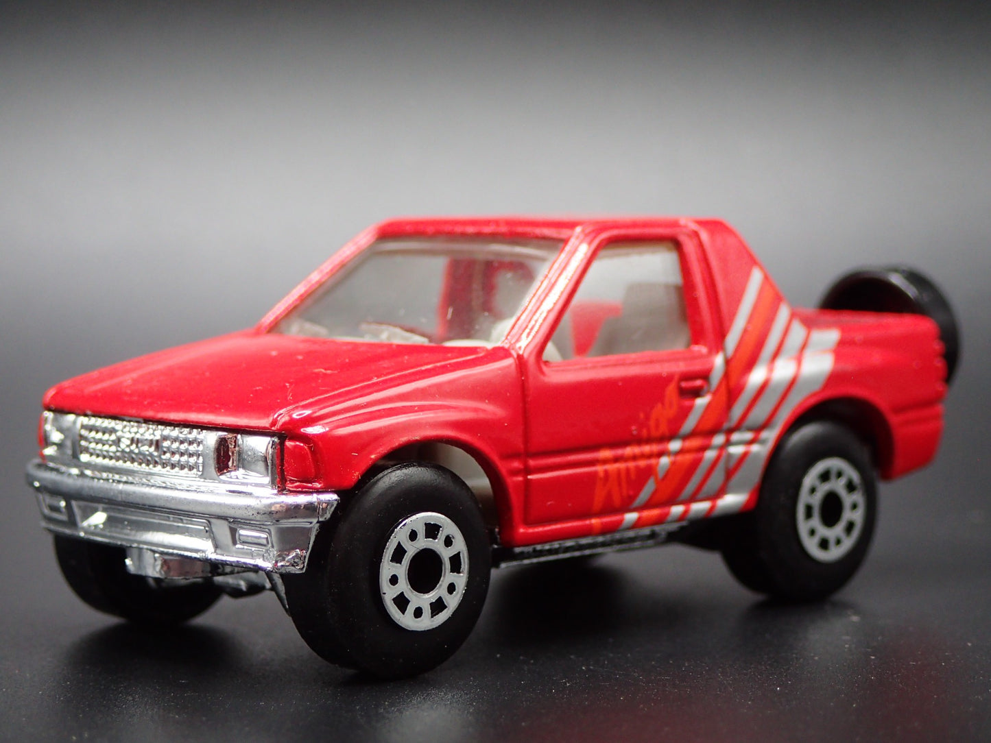1989-1994 ISUZU AMIGO SUV RED 1:64 SCALE COLLECTIBLE DIORAMA DIECAST MODEL CAR
