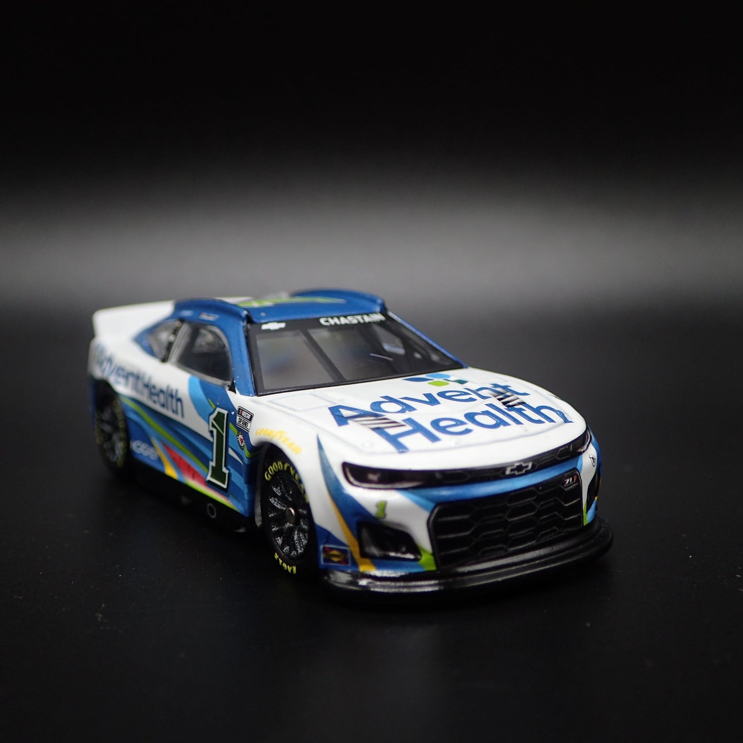 2023 23 CHEVY CAMARO ZL1 #1 ROSS CHASTAIN ADVENT NASCAR 1:64 DIECAST MODEL CAR