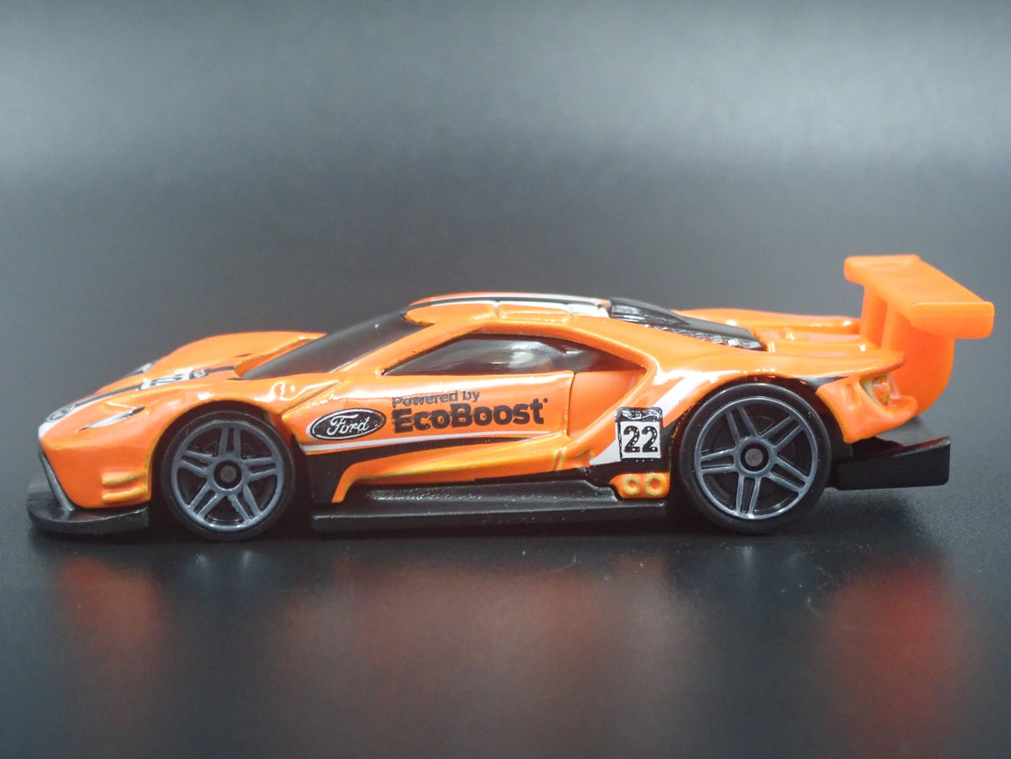 2017-2022 FORD GT RACE SUPERCAR ECOBOOST 1:64 SCALE DIORAMA DIECAST MODEL CAR