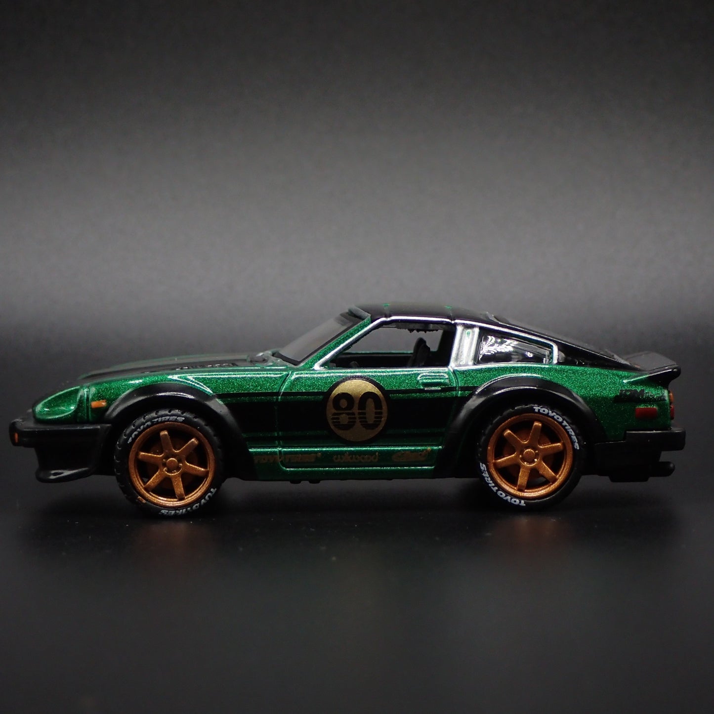 1980 80 DATSUN 280ZX s130 GREEN 1:64 SCALE COLLECTIBLE DIORAMA DIECAST MODEL CAR