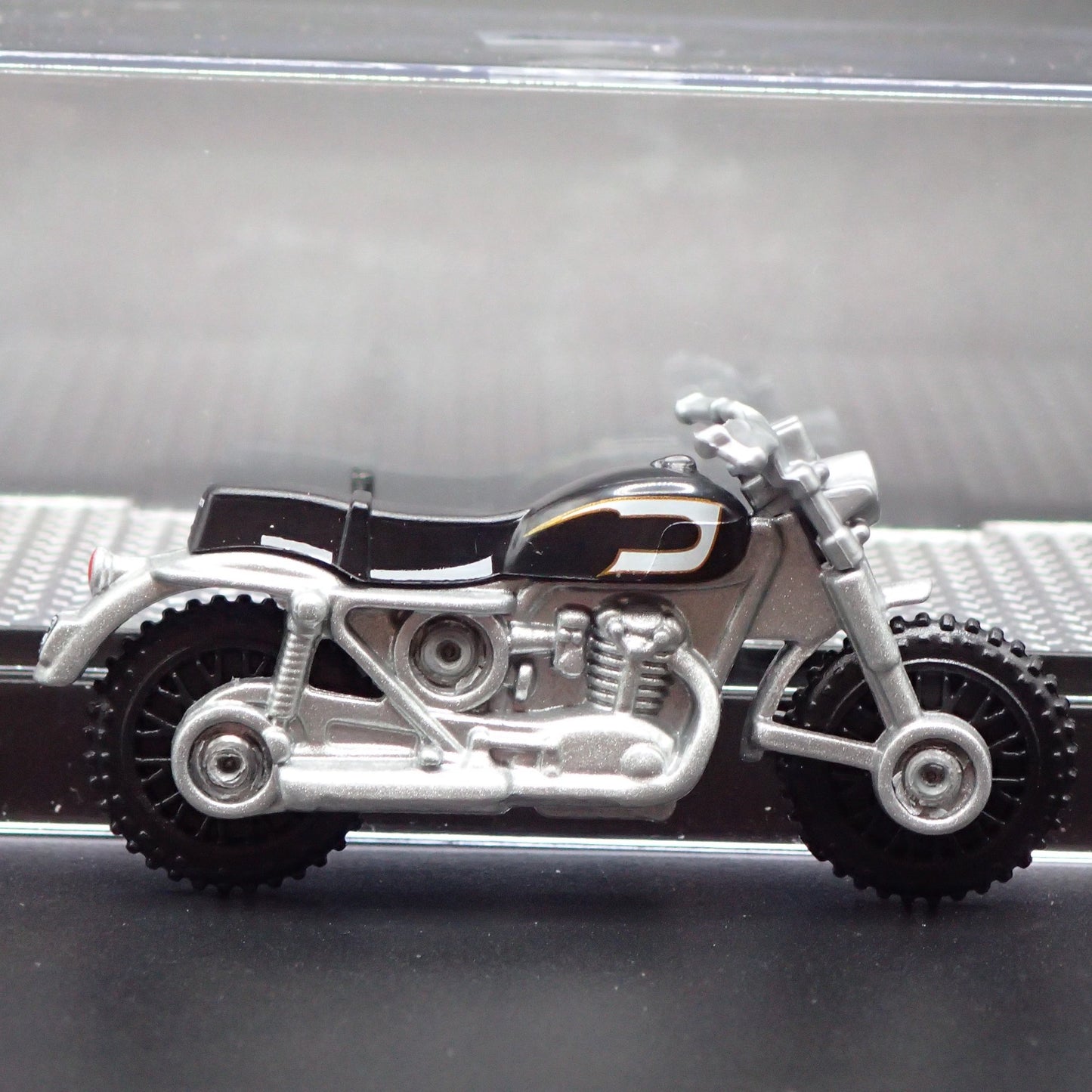 DUCATI SCRAMBLER BIKE INDIANA JONES 1/64 SCALE COLLECTIBLE DIECAST MODEL CAR