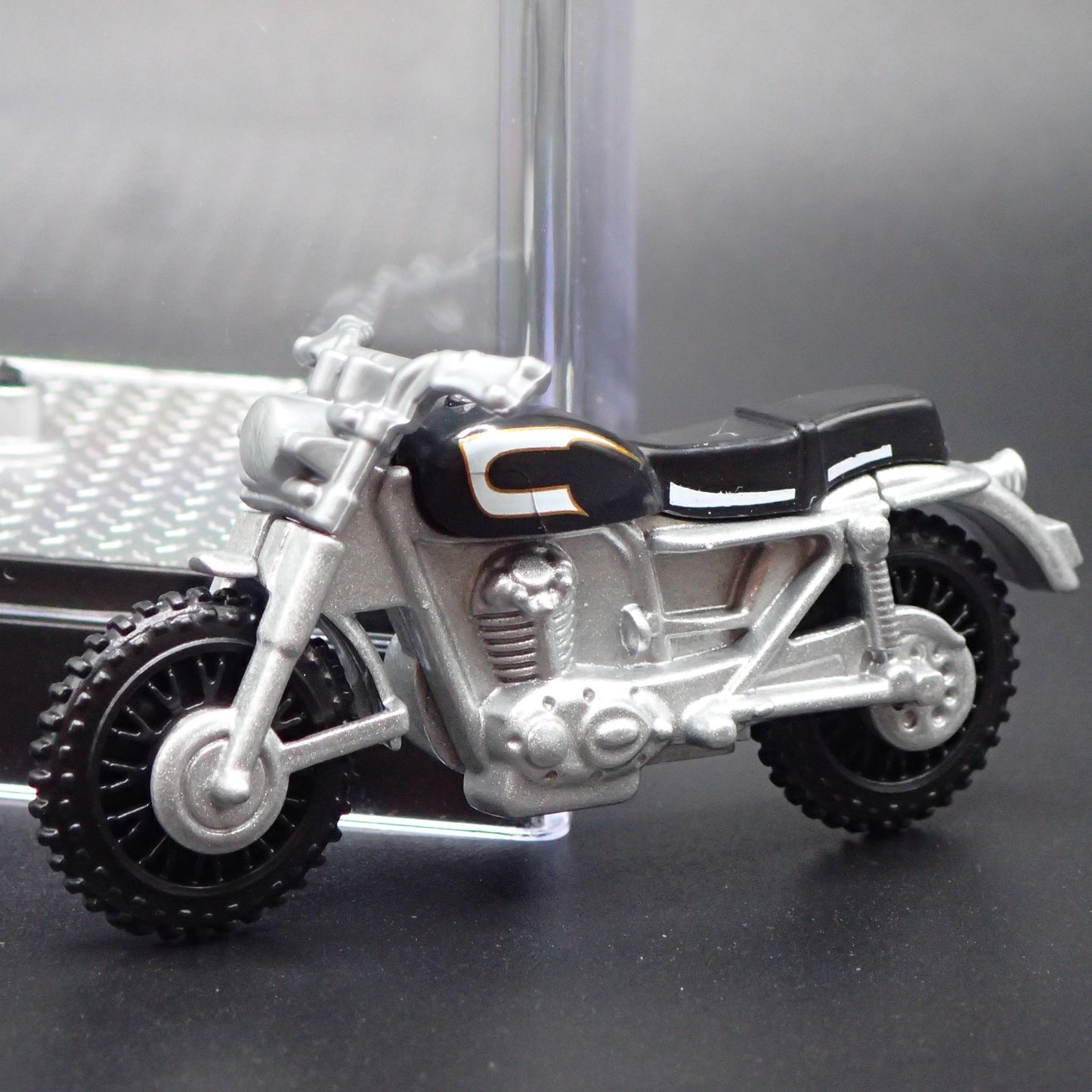 DUCATI SCRAMBLER BIKE INDIANA JONES 1/64 SCALE COLLECTIBLE DIECAST MODEL CAR