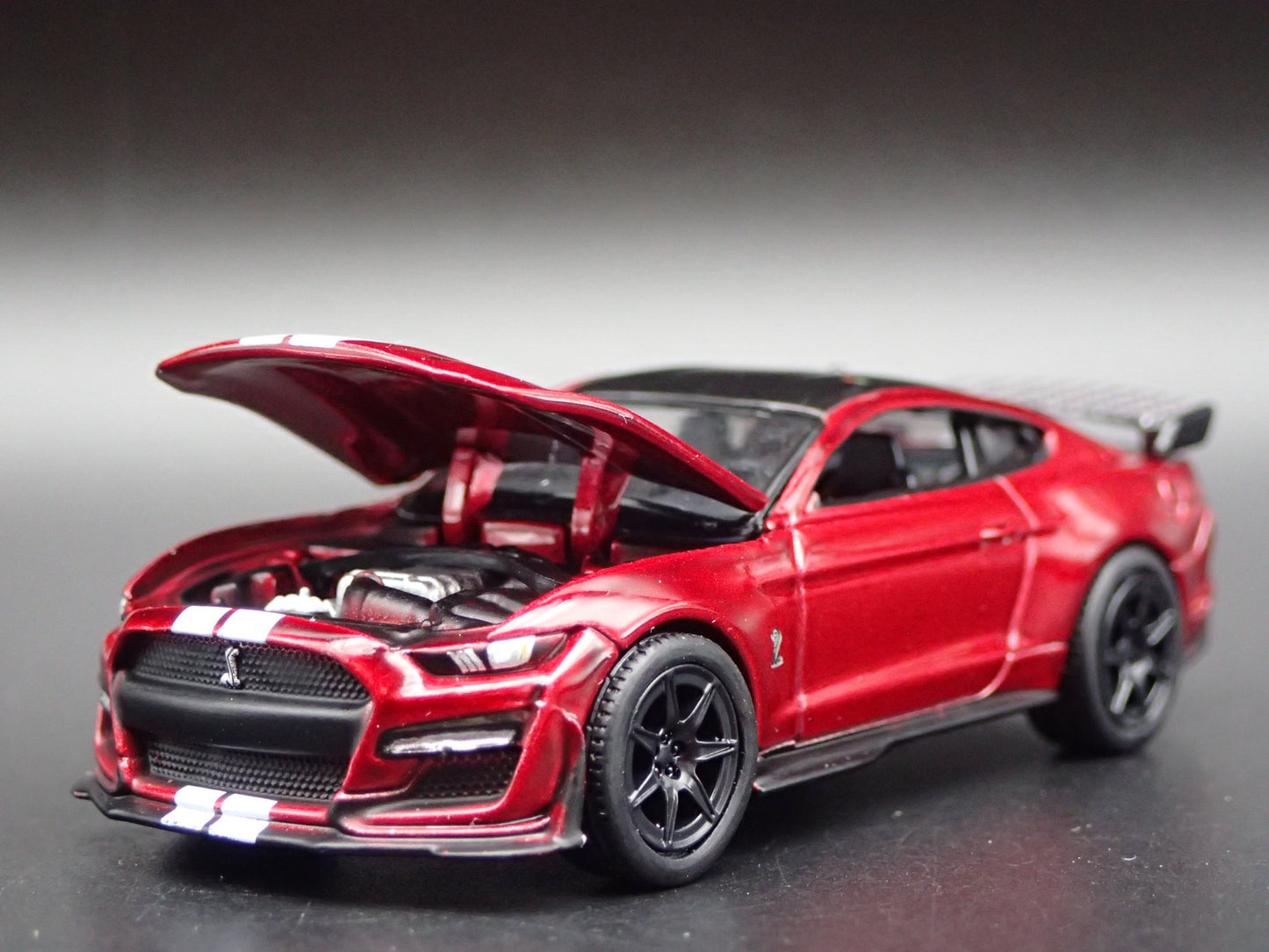 2020-2023 FORD MUSTANG SHELBY GT500 TRACK PACK 1:64 SCALE DIECAST MODEL CAR