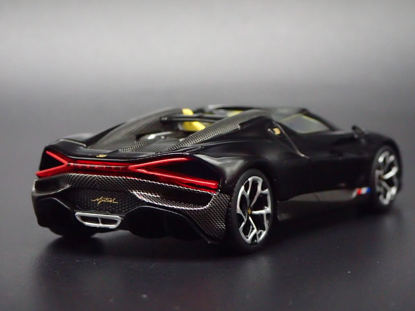 2024-2025 BUGATTI W16 MISTRAL 1:64 SCALE COLLECTIBLE DIORAMA DIECAST MODEL CAR