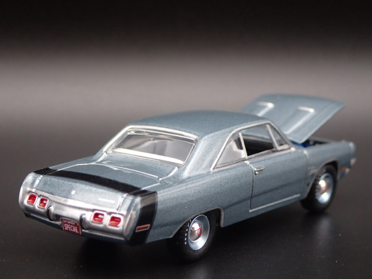 1971 71 DODGE DART SWINGER 340 SPECIAL RARE 1:64 SCALE DIORAMA DIECAST MODEL CAR-Burning Rubber Toy Company
