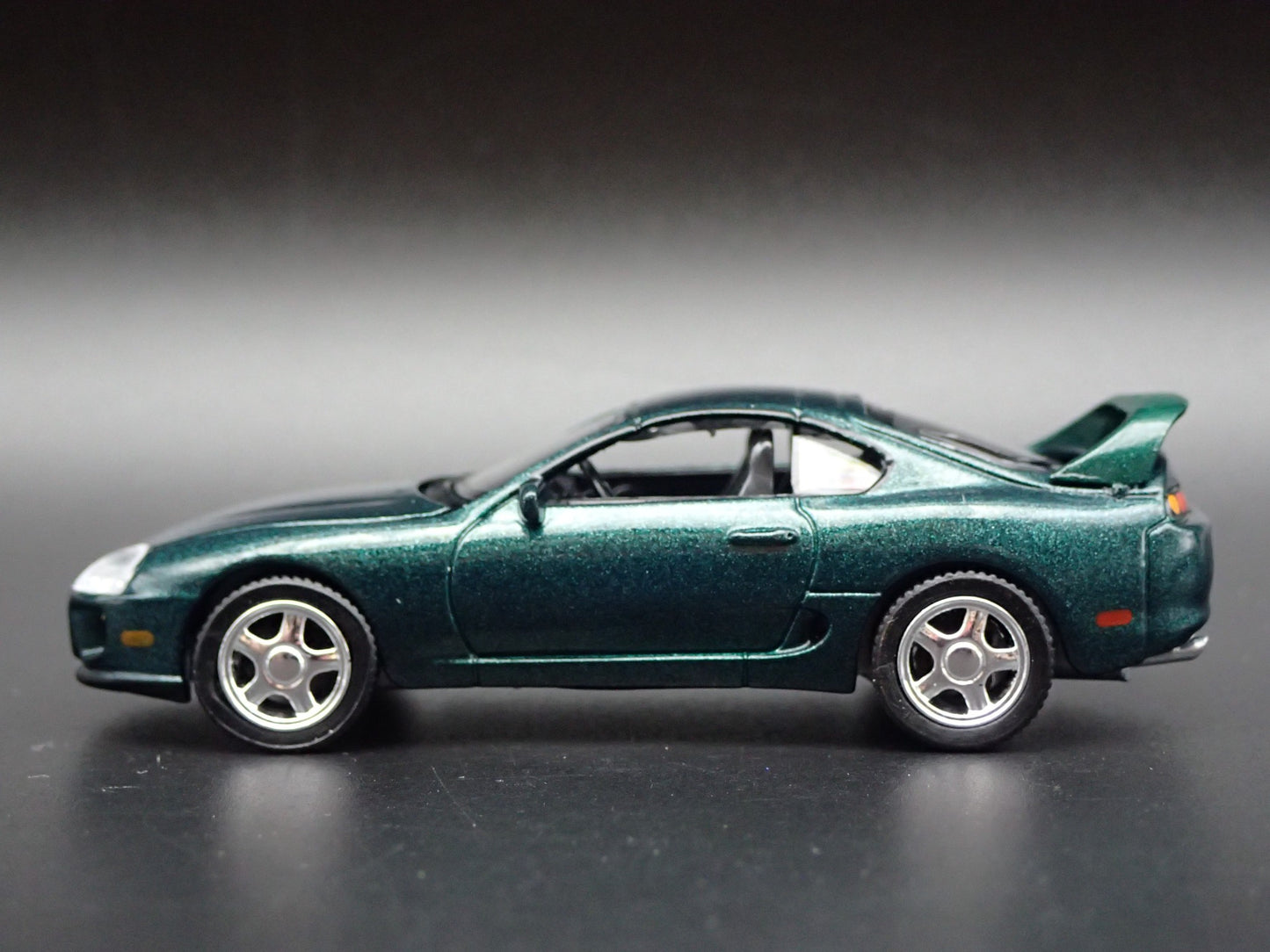 1993 - 2002 TOYOTA SUPRA GREEN 1/64 SCALE COLLECTIBLE DIORAMA DIECAST MODEL CAR