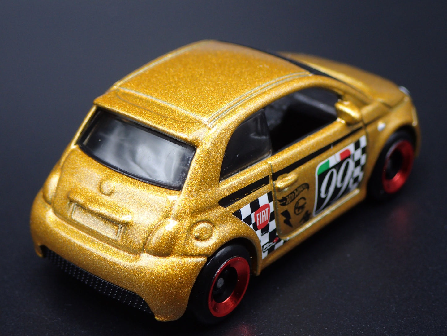 2020-2025 FIAT 500E 2 TWO DOOR GOLD 1/64 SCALE COLLECTIBLE DIECAST MODEL CAR