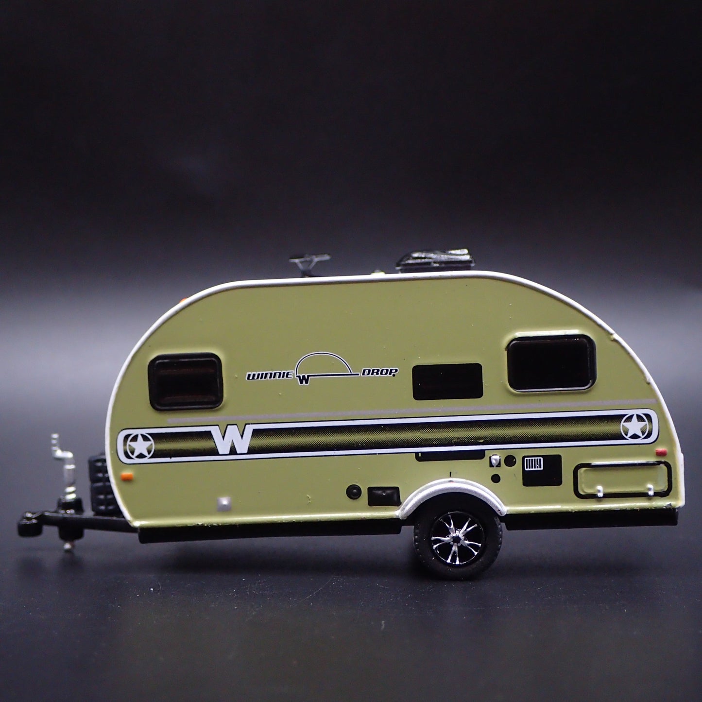 2017 17 WINNEBAGO WINNIE DROP 1710 TRAVEL TRAILER CAMPER 1:64 DIECAST MODEL CAR