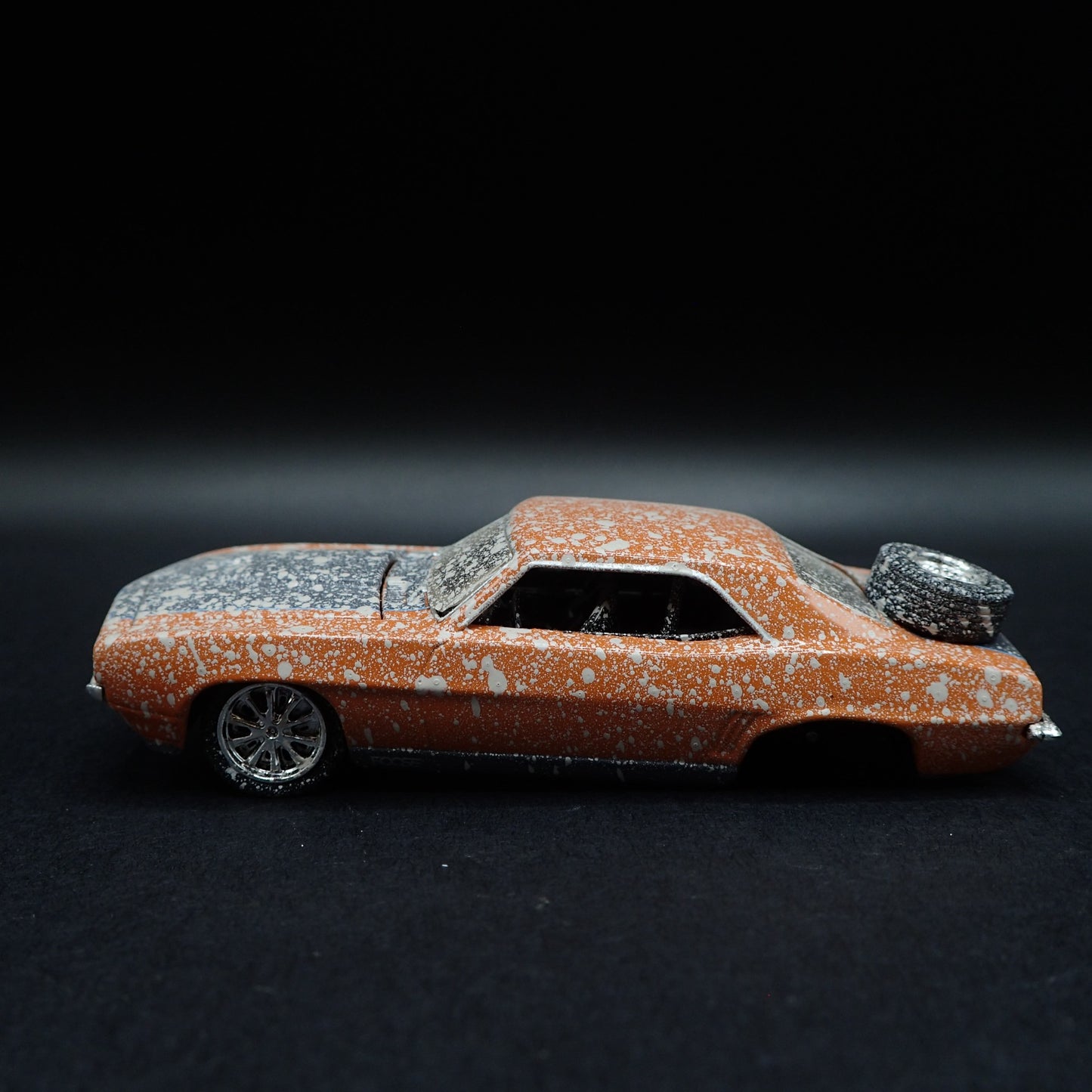 1969 69 CHEVY CHEVROLET CAMARO BARN FIND 1:64 SCALE DIORAMA DIECAST MODEL CAR