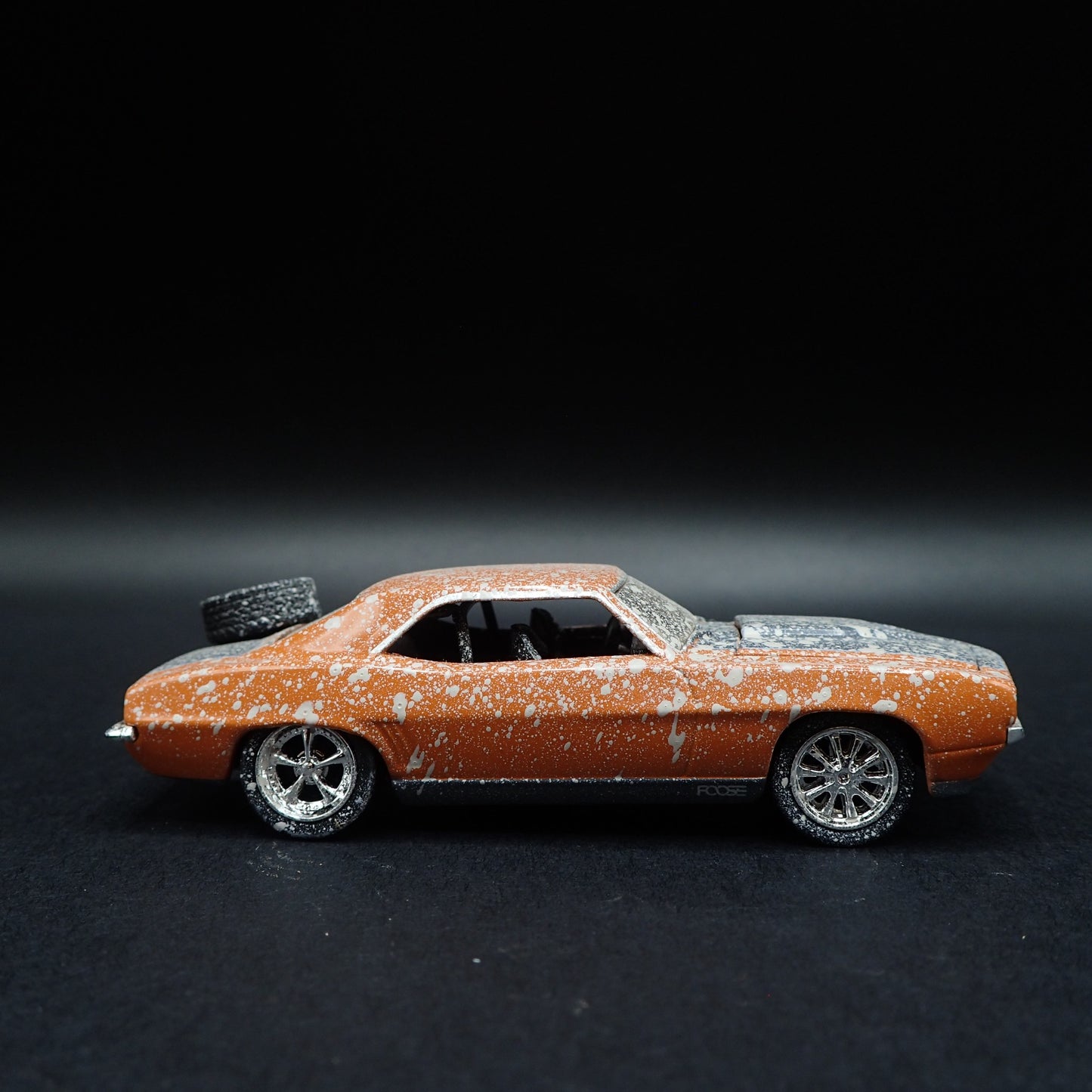 1969 69 CHEVY CHEVROLET CAMARO BARN FIND 1:64 SCALE DIORAMA DIECAST MODEL CAR