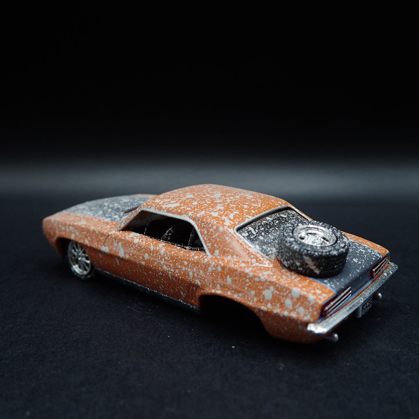 1969 69 CHEVY CHEVROLET CAMARO BARN FIND 1:64 SCALE DIORAMA DIECAST MODEL CAR