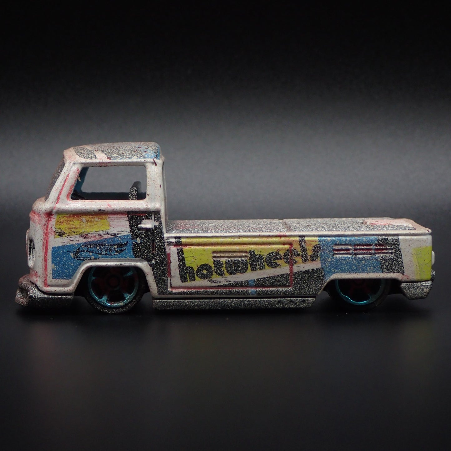 1967-1979 VW VOLKSWAGEN TYPE 2 T2 SINGLE CAB PICKUP 1:64 SCALE DIECAST MODEL CAR