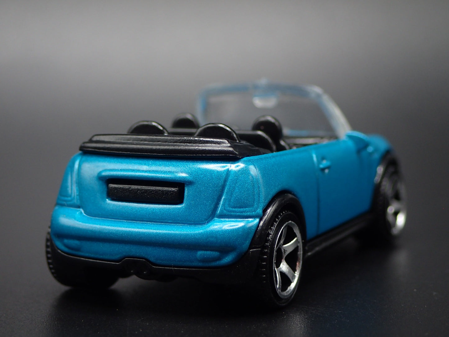 2009-2015 MINI COOPER S CONVERTIBLE BLUE 1:64 SCALE DIORAMA DIECAST MODEL CAR