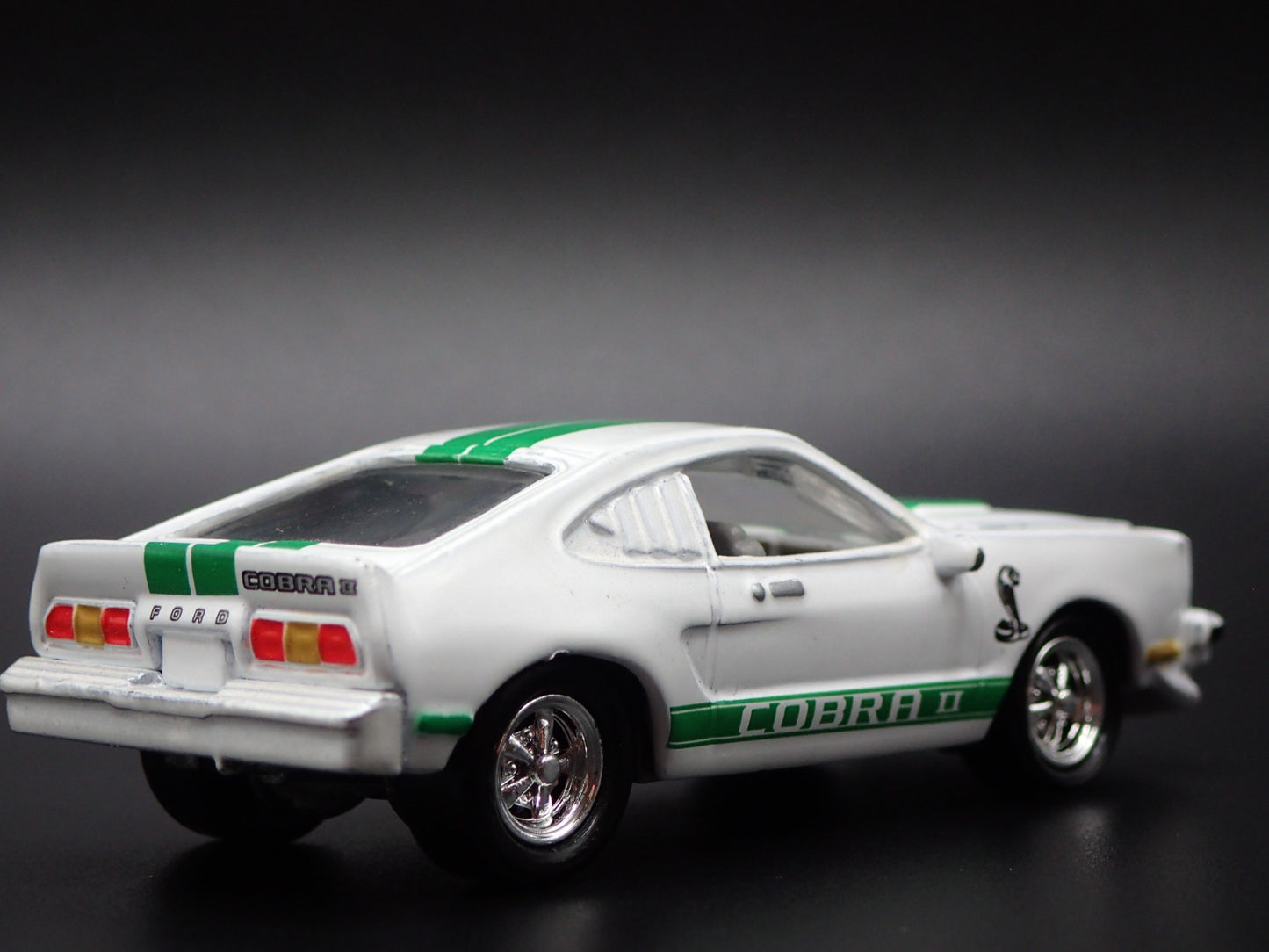1976 76 FORD MUSTANG II KING COBRA II  1:64 SCALE COLLECTIBLE DIECAST MODEL CAR
