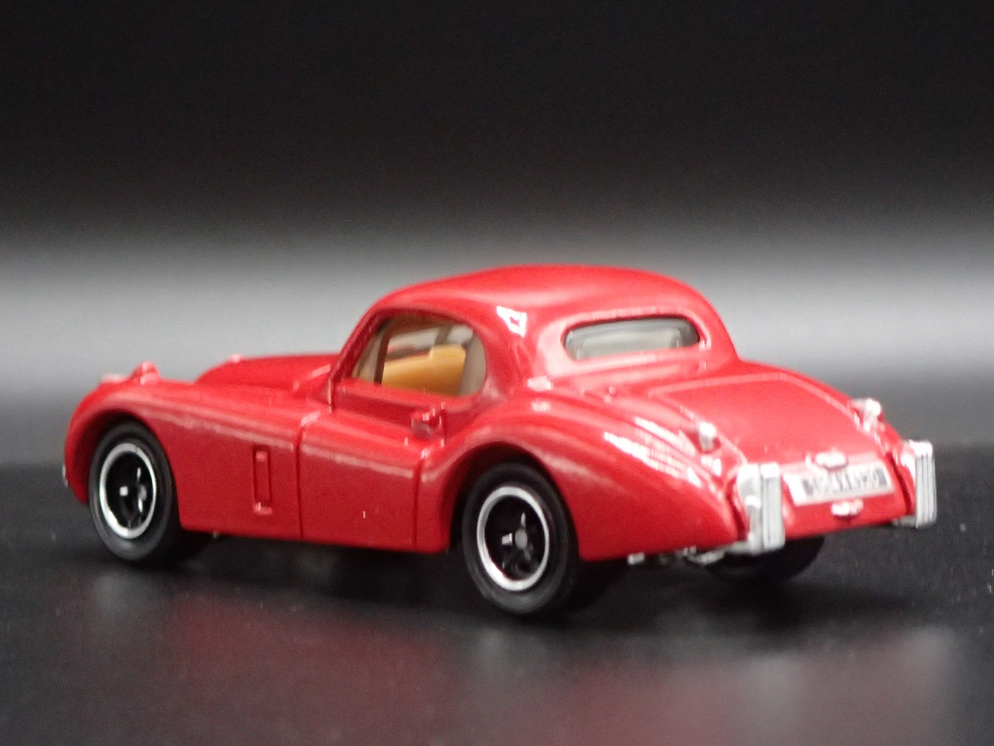 1948-1954 JAGUAR XK 120SE RED 1:64 SCALE COLLECTIBLE DIORAMA DIECAST MODEL CAR