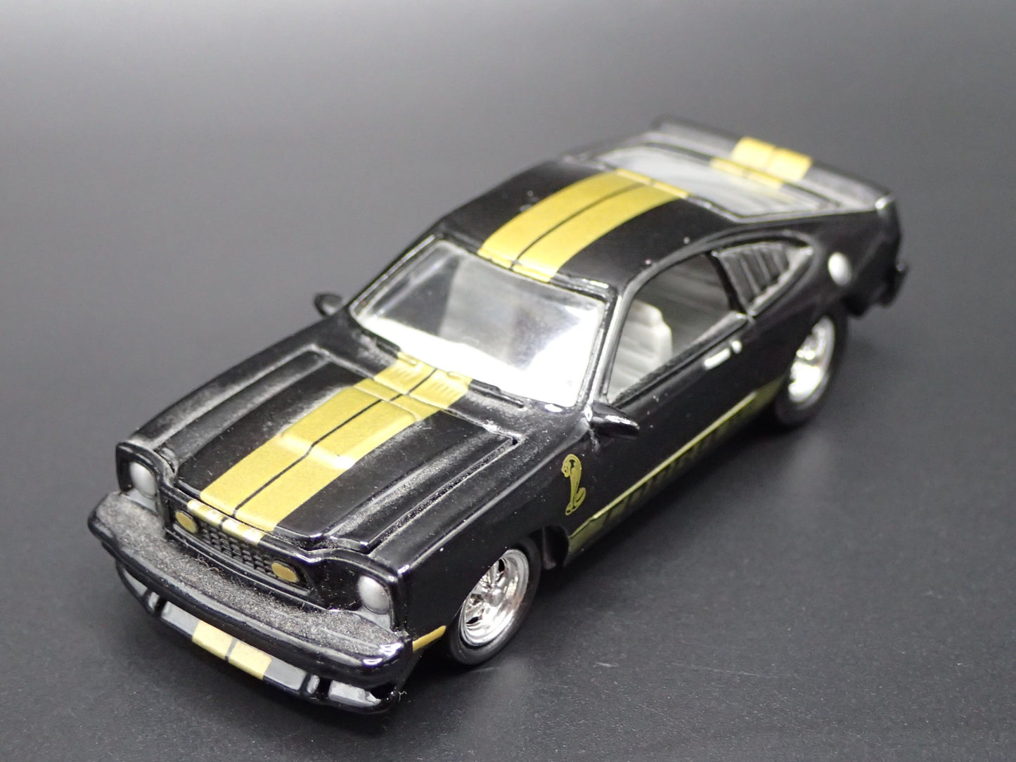 1976 76 FORD MUSTANG II KING COBRA II  1:64 SCALE COLLECTIBLE DIECAST MODEL CAR
