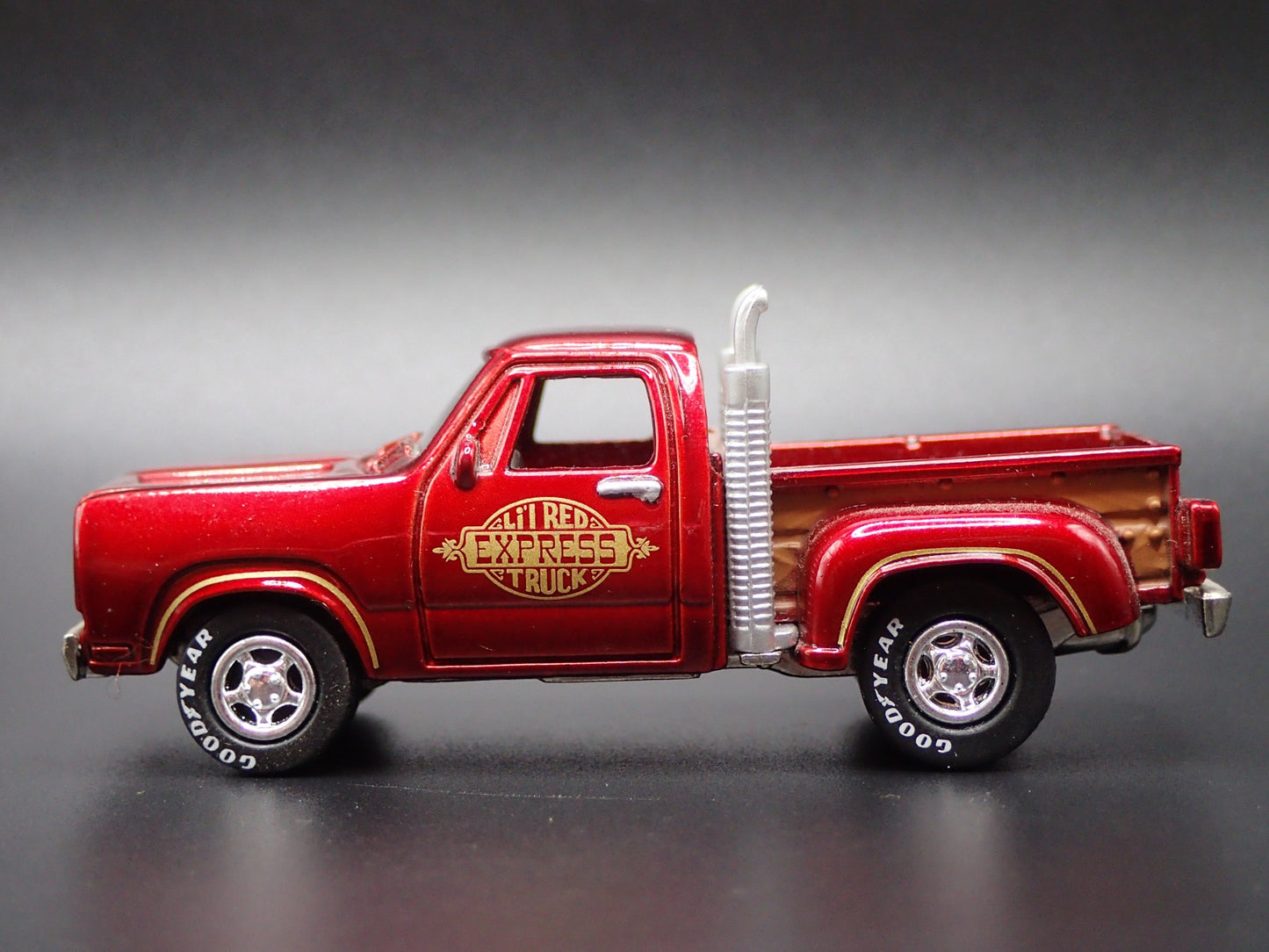 1978 78 DODGE WARLOCK PICKUP TRUCK LIL RED EXPRESS  1/64 SCALE DIECAST MODEL CAR