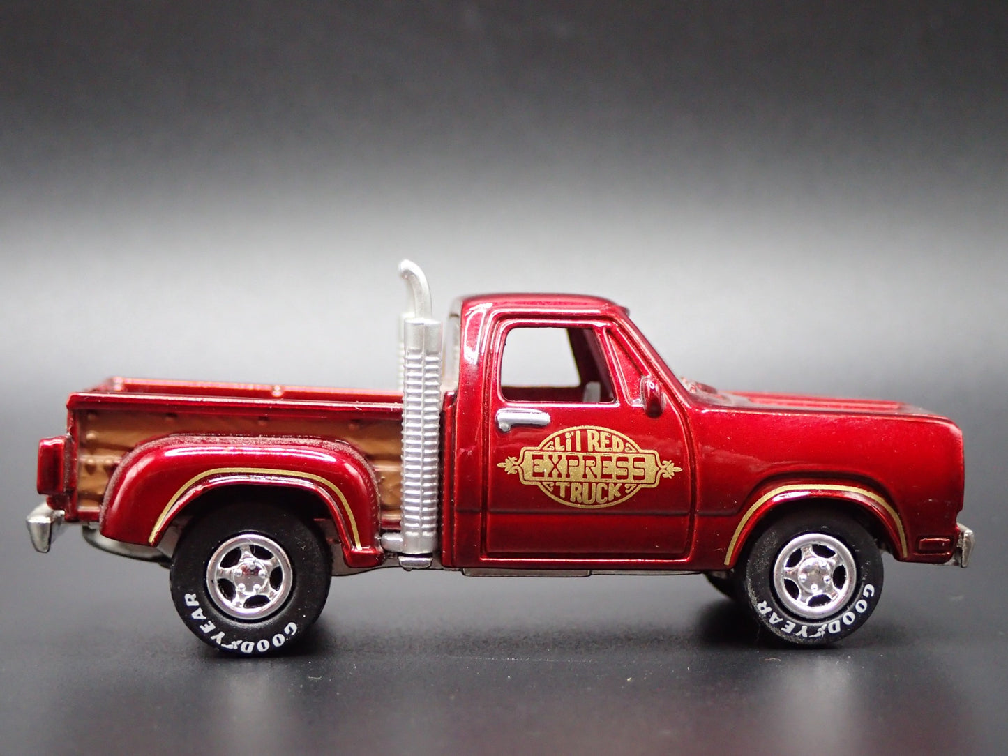 1978 78 DODGE WARLOCK PICKUP TRUCK LIL RED EXPRESS  1/64 SCALE DIECAST MODEL CAR