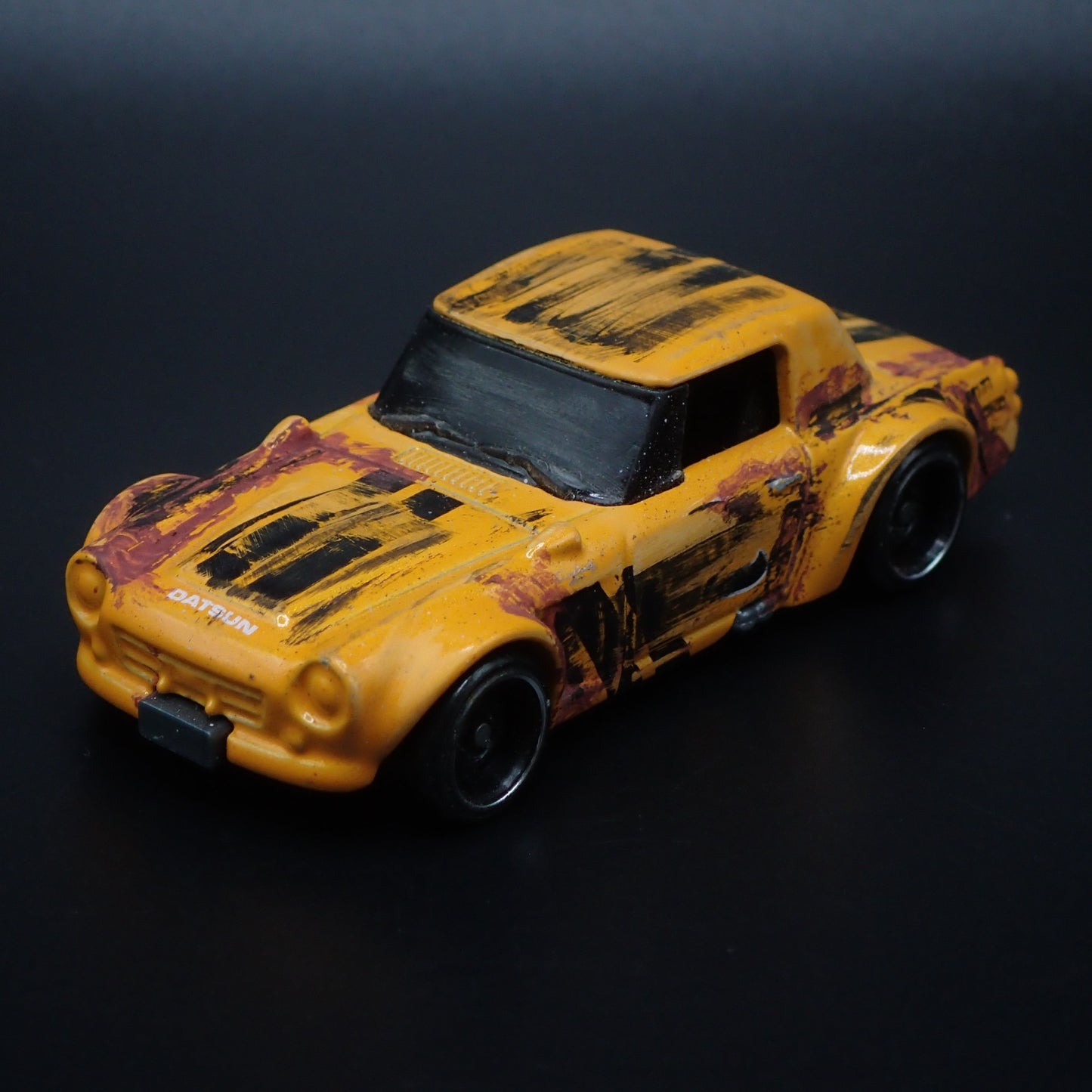 1967-1970 DATSUN FAIRLADY 2000 JUNKYARD ABANDONED 1:64 SCALE DIECAST MODEL CAR