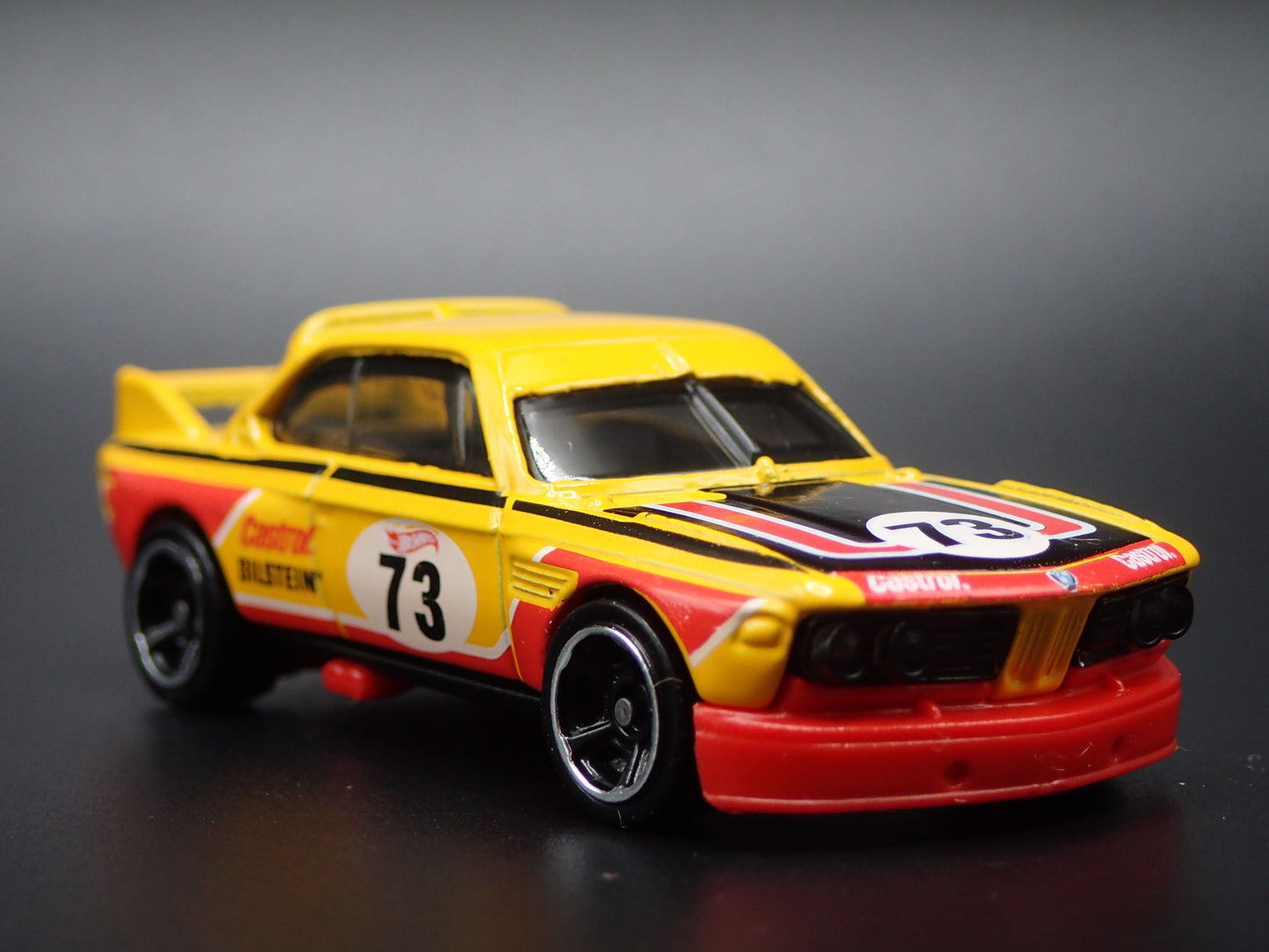 1973 73 BMW 3.0 CSL RACE CAR YELLOW 1:64 SCALE COLLECTIBLE DIECAST MODEL CAR